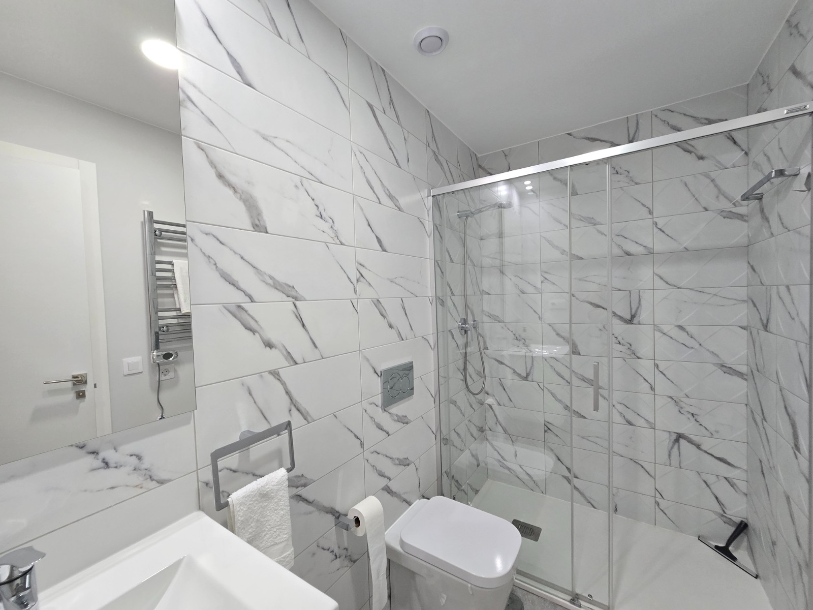 Resale - 2 Bedroom 2 Bathroom Apartment in Orihuela Costa - Costa Blanca  - Alicante