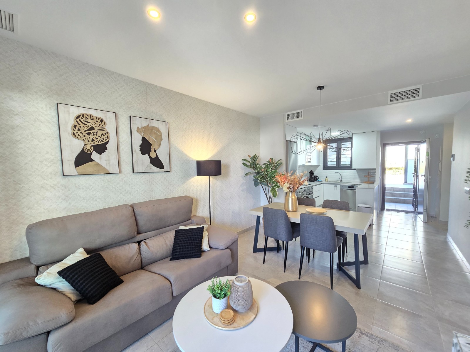 Resale - 2 Bedroom 2 Bathroom Apartment in Orihuela Costa - Costa Blanca  - Alicante