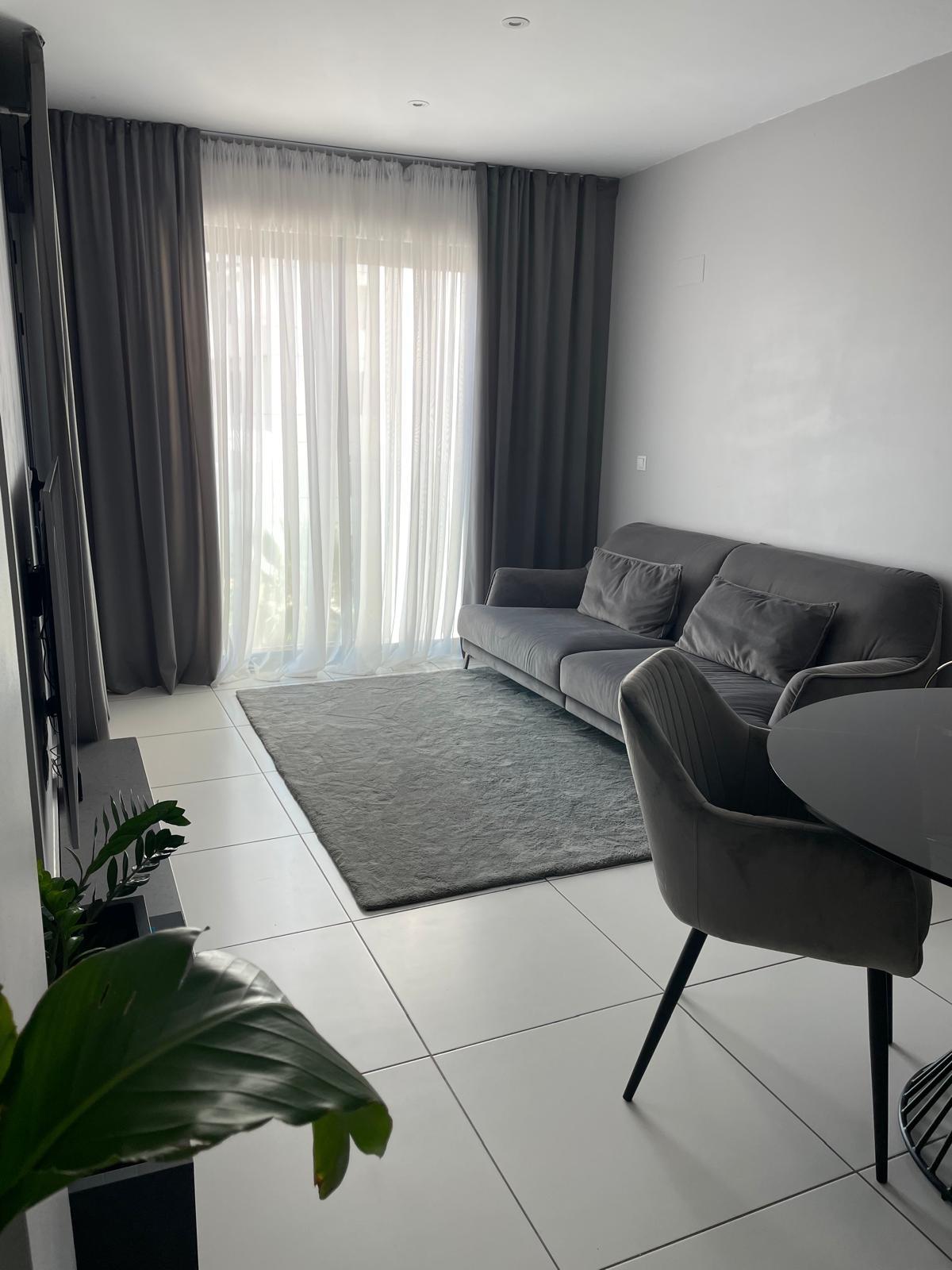 Resale - 2 Bedroom 2 Bathroom Apartment in Orihuela Costa - Las Filipinas  - Alicante