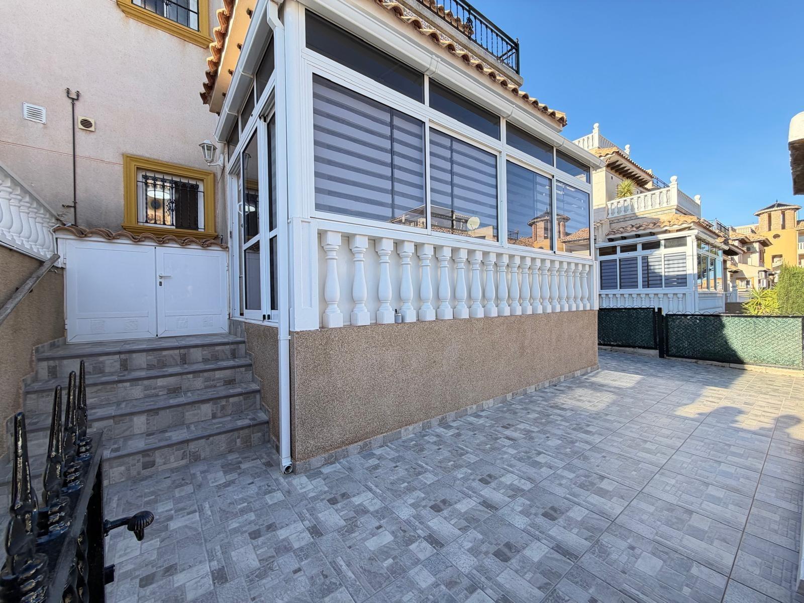 Resale - 2 Bedroom 2 Bathroom Town House in Orihuela Costa - Las Filipinas  - Alicante
