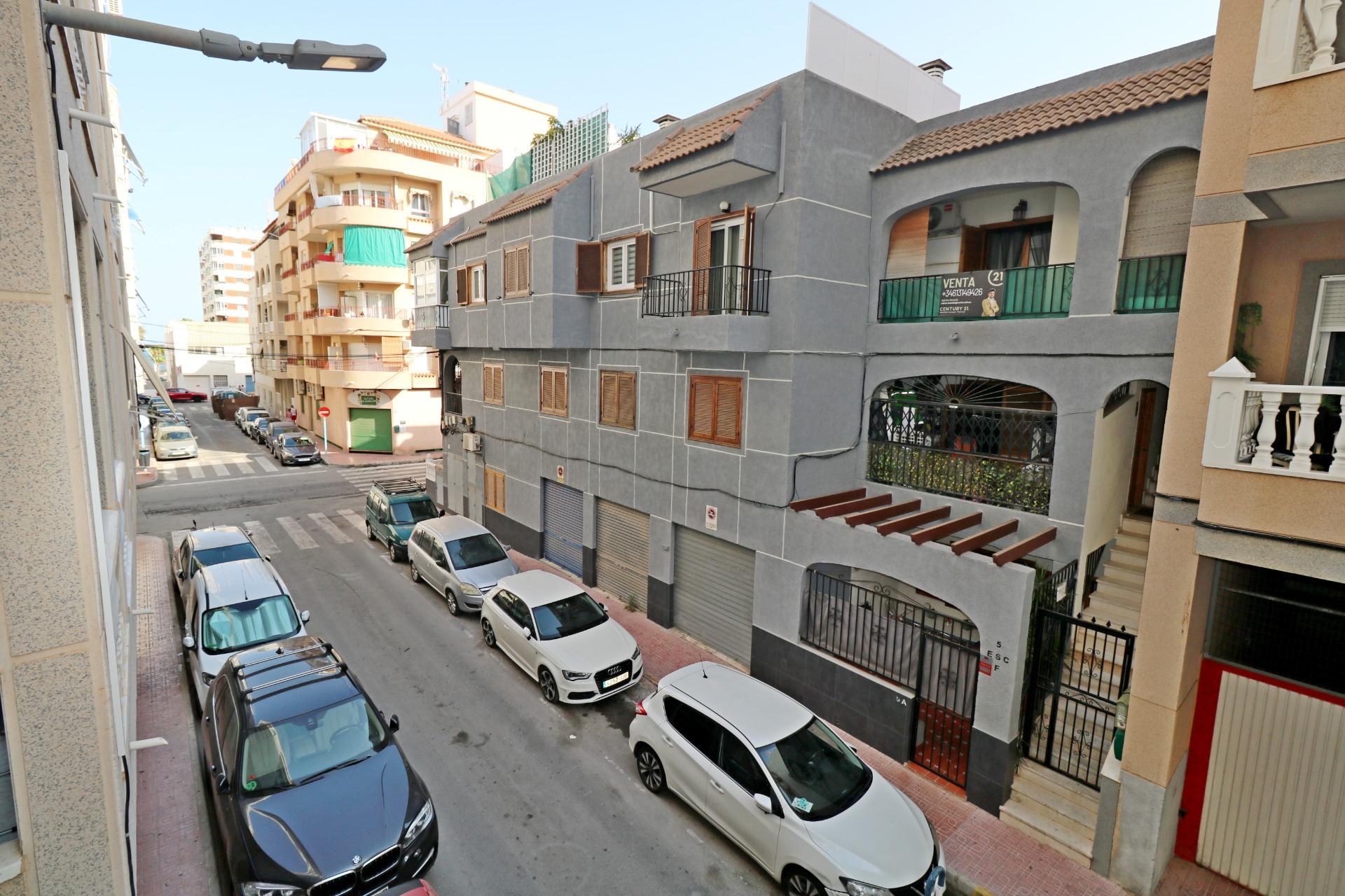 Resale - 2 Bedroom 1 Bathroom Apartment in Torrevieja - Acequion  - Alicante