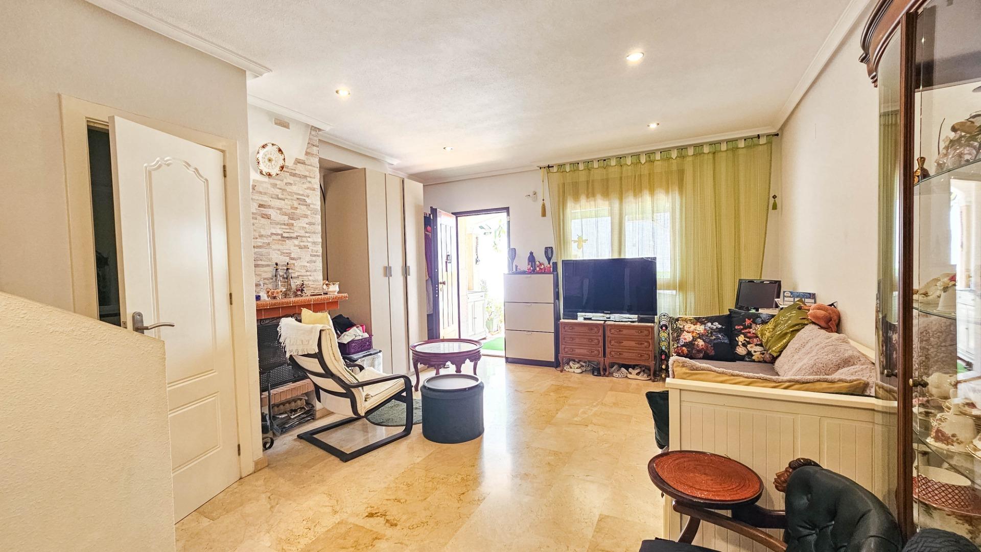 Resale - 2 Bedroom 2 Bathroom Town House in Orihuela Costa - Pau 8  - Alicante