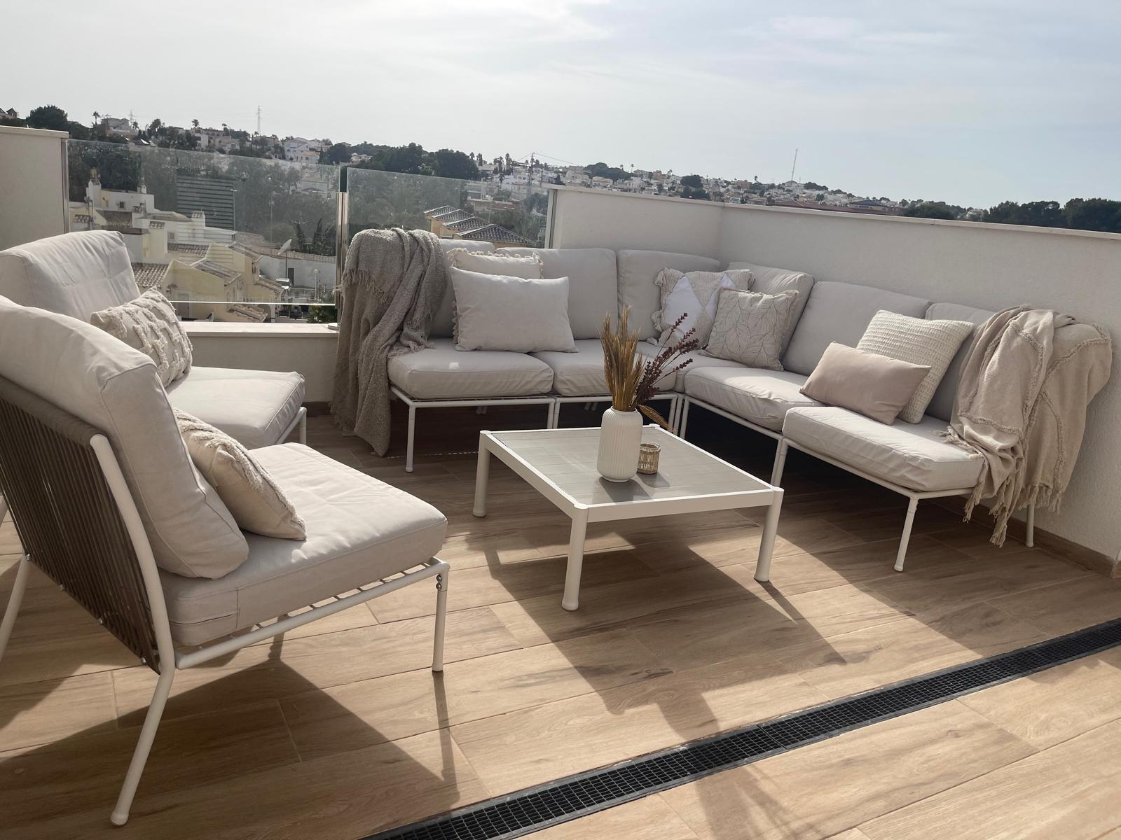 Resale - 2 Bedroom 2 Bathroom Penthouse in Orihuela Costa - Las Filipinas  - Alicante