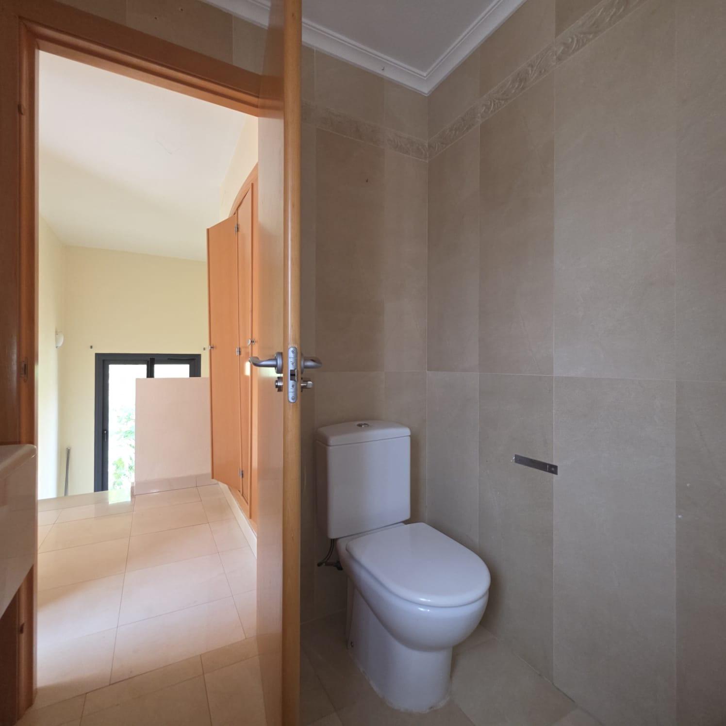 Resale - 4 Bedroom 2 Bathroom Town House in Orihuela Costa - Las Filipinas  - Alicante