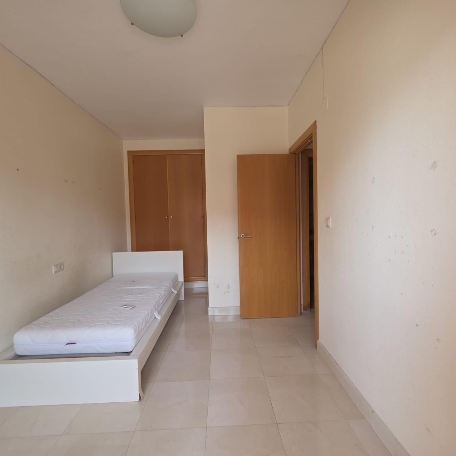 Resale - 4 Bedroom 2 Bathroom Town House in Orihuela Costa - Las Filipinas  - Alicante