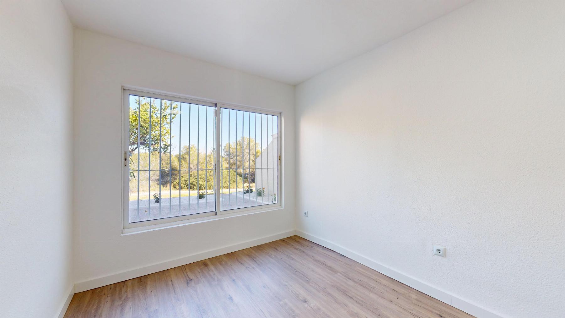Resale - 2 Bedroom 1 Bathroom Bungalow in Orihuela Costa - Costa Blanca  - Alicante