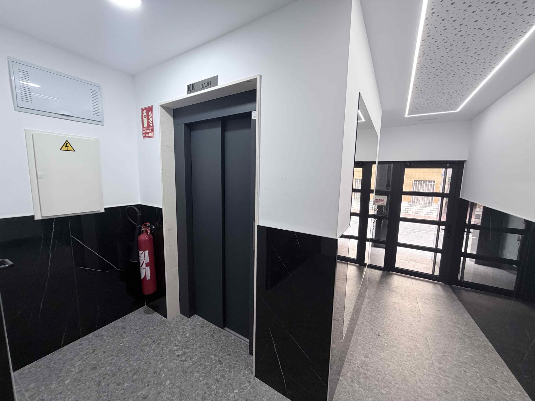 Resale - 2 Bedroom 1 Bathroom Apartment in Torrevieja - Costa Blanca  - Alicante