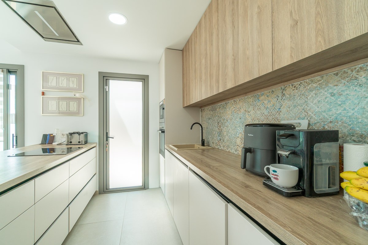 Resale - 3 Bedroom 2 Bathroom Villa in Orihuela Costa - Costa Blanca  - Alicante