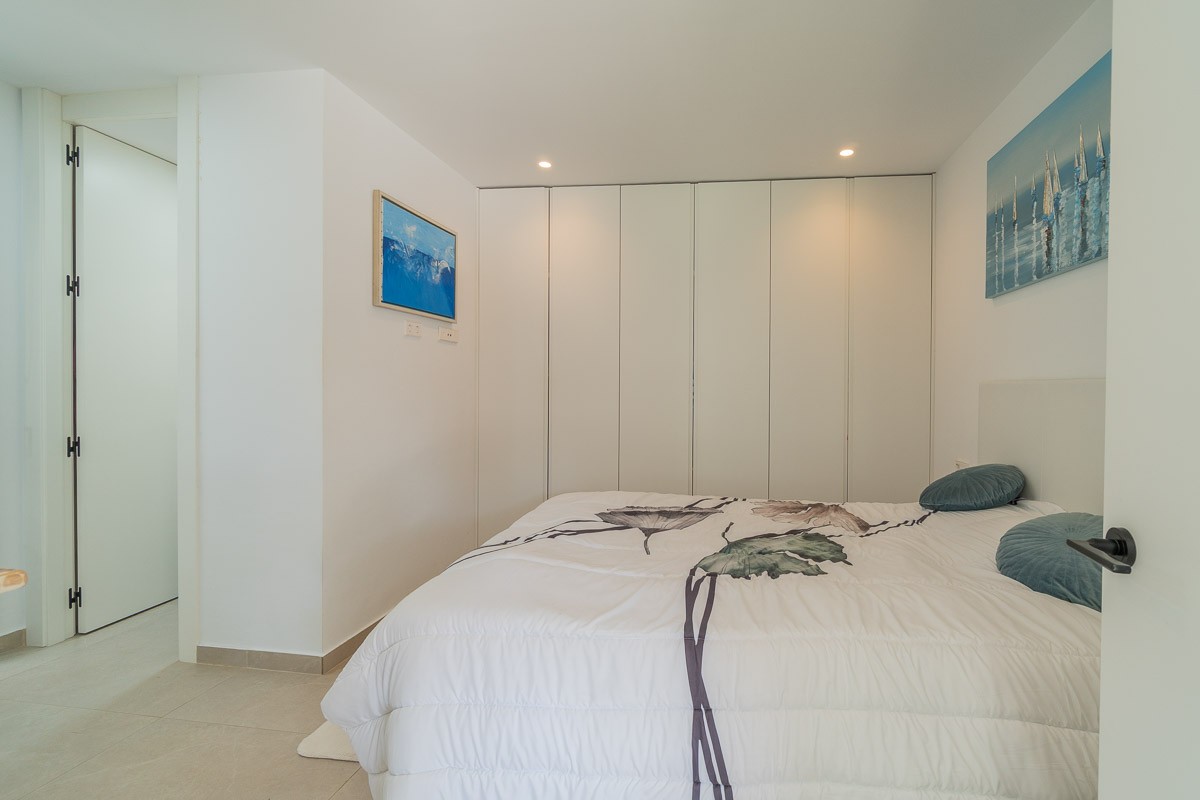 Resale - 3 Bedroom 2 Bathroom Villa in Orihuela Costa - Costa Blanca  - Alicante
