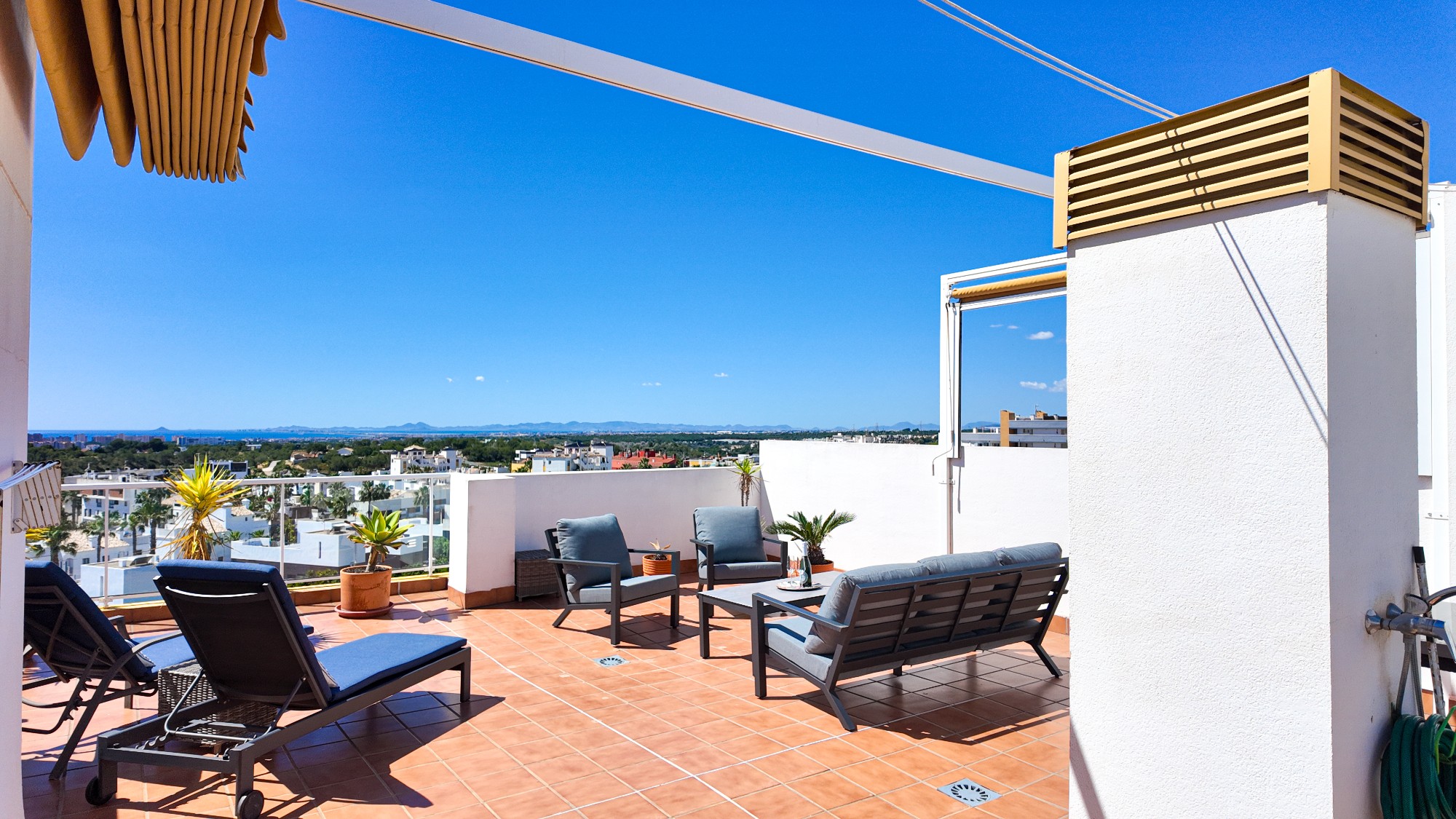Resale - 2 Bedroom 2 Bathroom Apartment in Orihuela Costa - Costa Blanca  - Alicante