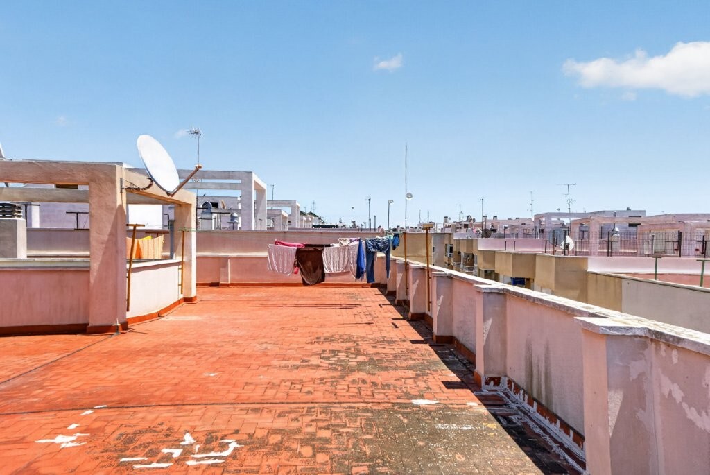 For sale - 3 Bedroom 3 Bathroom Apartment in Torrevieja - Costa Blanca  - Alicante