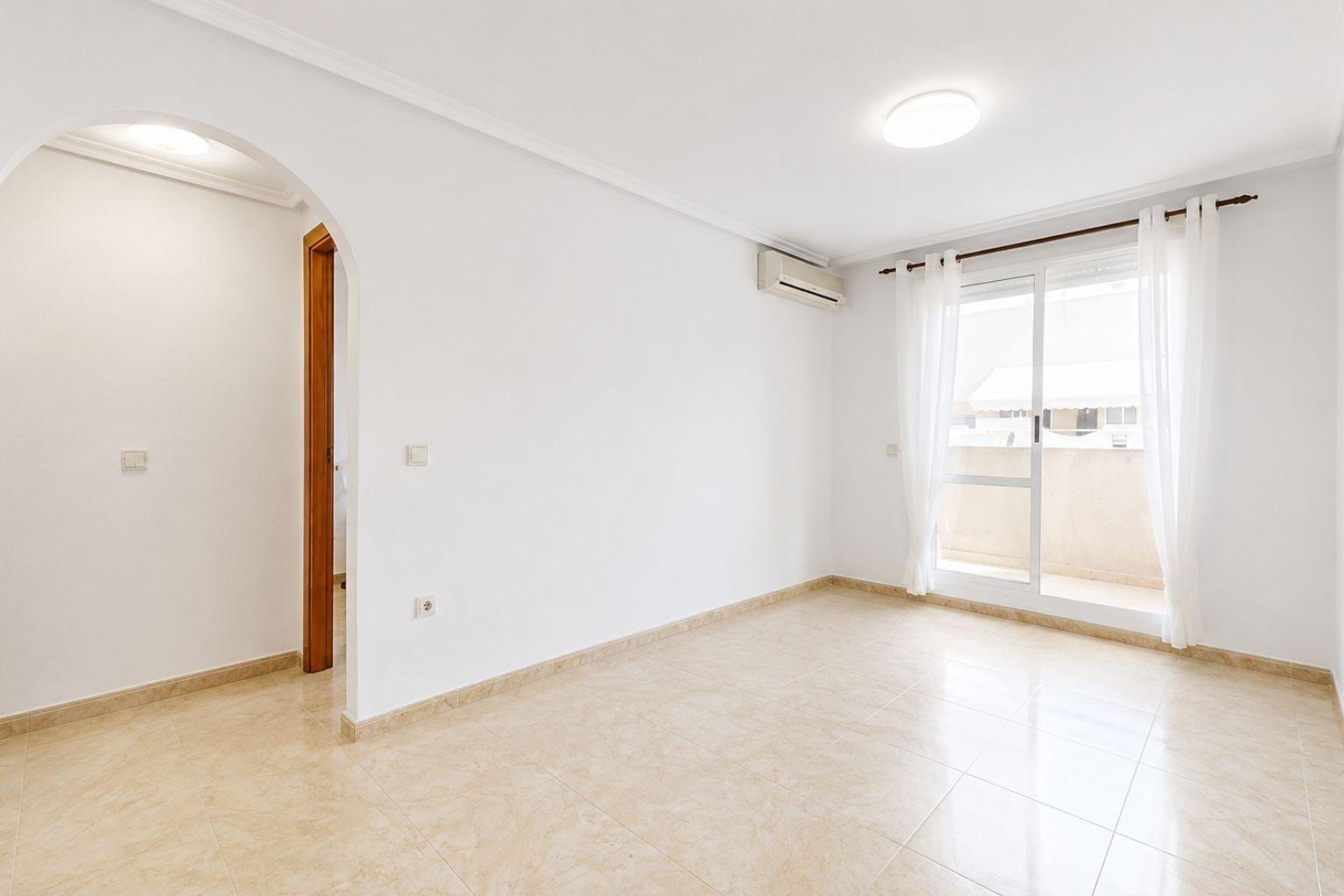 For sale - 2 Bedroom 1 Bathroom Penthouse in Torrevieja - El Molino  - Alicante