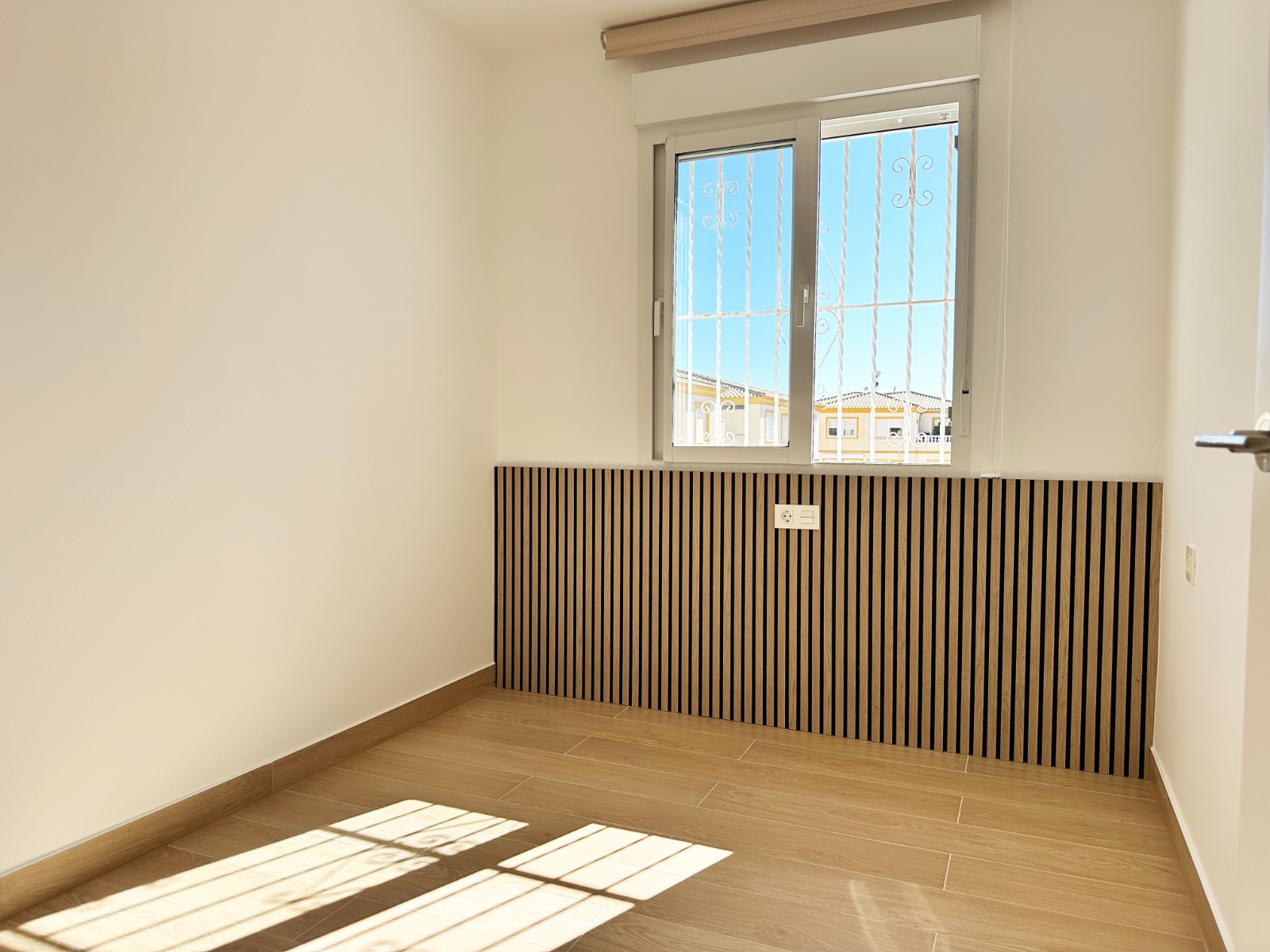 For sale - 2 Bedroom 1 Bathroom Apartment in Orihuela Costa - Costa Blanca  - Alicante
