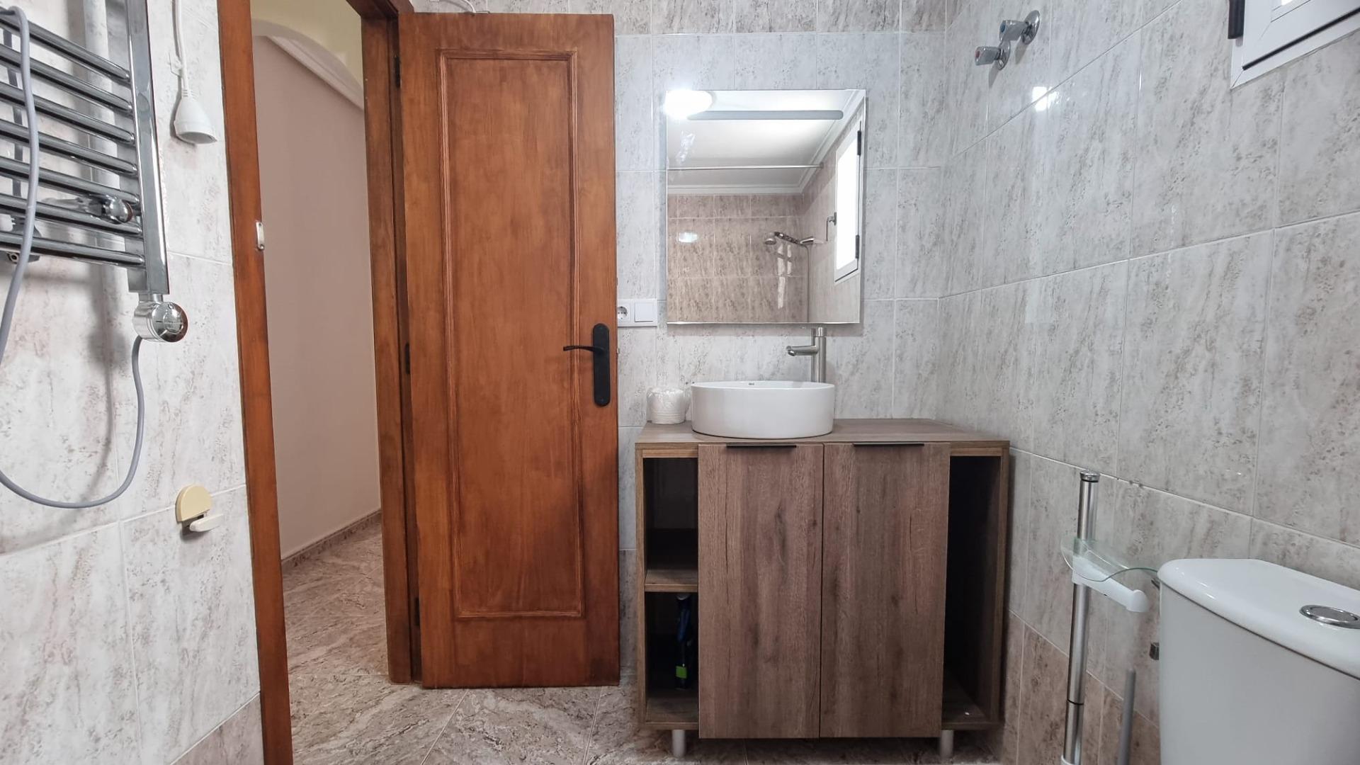 For sale - 2 Bedroom 1 Bathroom Apartment in Torrevieja - Acequion  - Alicante