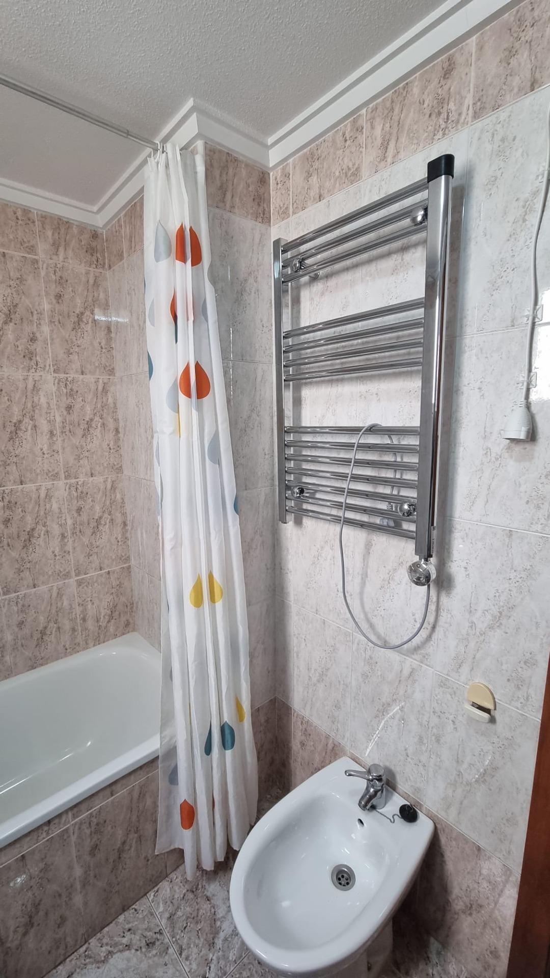 For sale - 2 Bedroom 1 Bathroom Apartment in Torrevieja - Acequion  - Alicante