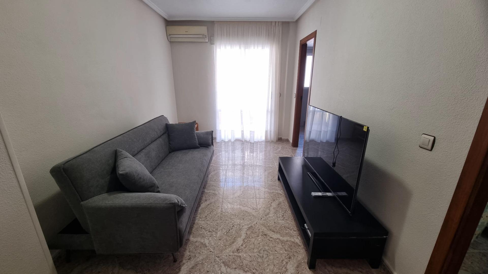 For sale - 2 Bedroom 1 Bathroom Apartment in Torrevieja - Acequion  - Alicante