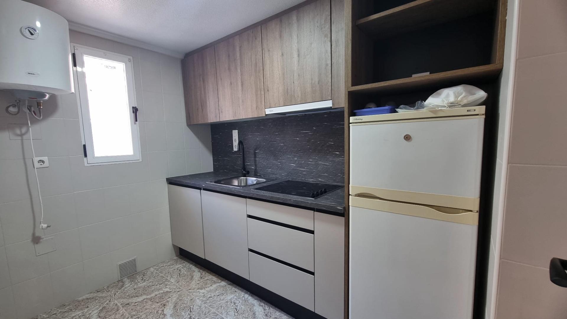 For sale - 2 Bedroom 1 Bathroom Apartment in Torrevieja - Acequion  - Alicante