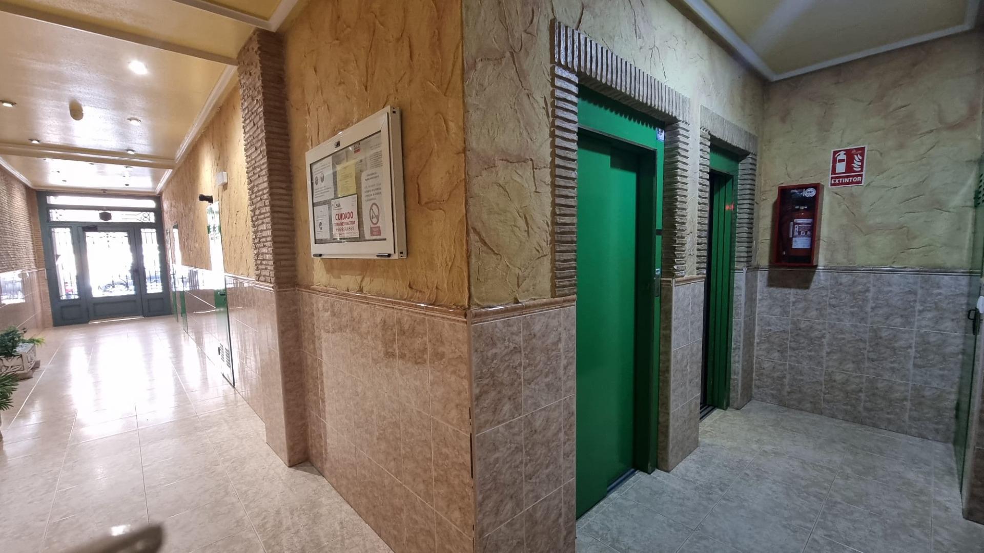 For sale - 2 Bedroom 1 Bathroom Apartment in Torrevieja - Acequion  - Alicante