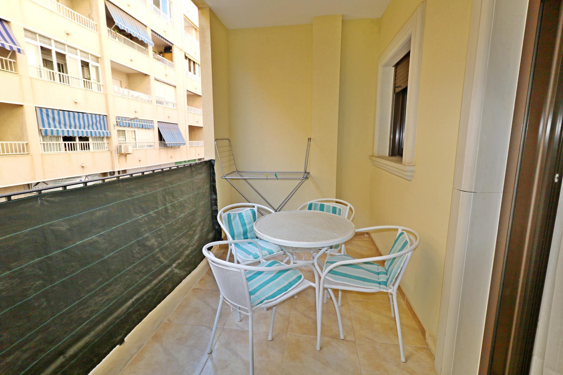 For sale - 2 Bedroom 1 Bathroom Apartment in Torrevieja - Acequion  - Alicante