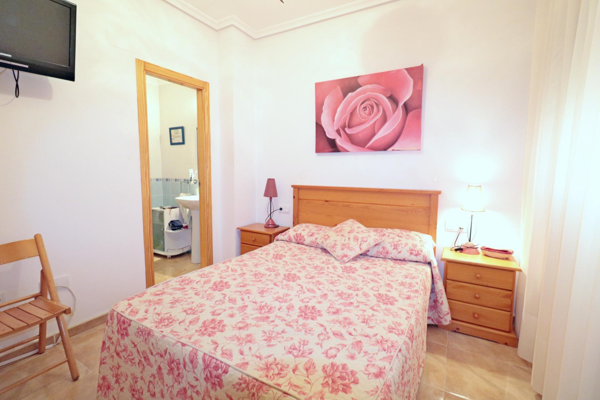 For sale - 2 Bedroom 1 Bathroom Apartment in Torrevieja - Acequion  - Alicante