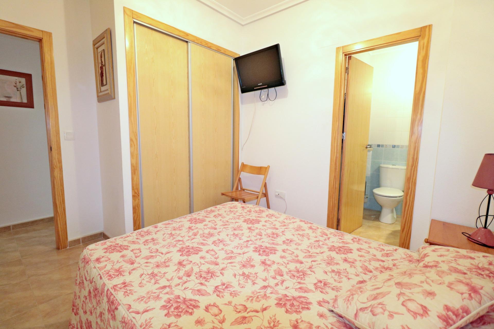 For sale - 2 Bedroom 1 Bathroom Apartment in Torrevieja - Acequion  - Alicante