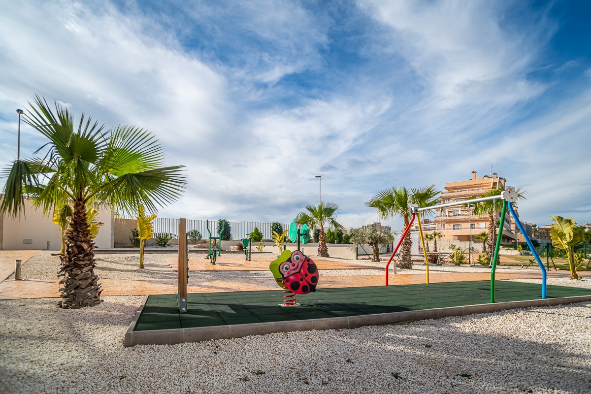 For sale - 3 Bedroom 2 Bathroom Apartment in Orihuela Costa - Costa Blanca  - Alicante
