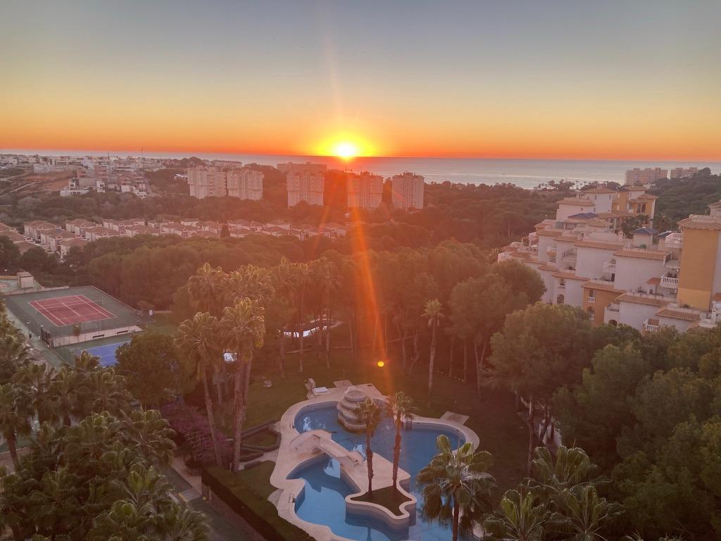 For sale - 2 Bedroom 1 Bathroom Apartment in Orihuela Costa - Altos De Campoamor  - Alicante