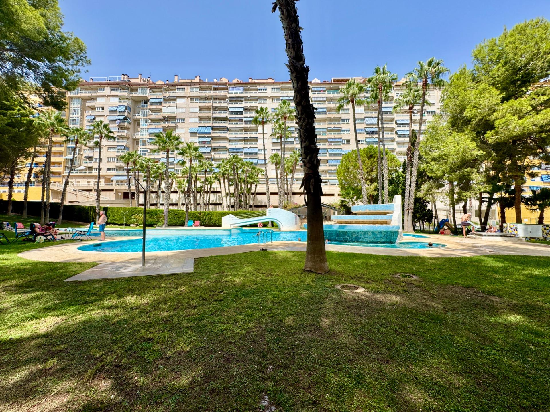 For sale - 2 Bedroom 1 Bathroom Apartment in Orihuela Costa - Altos De Campoamor  - Alicante