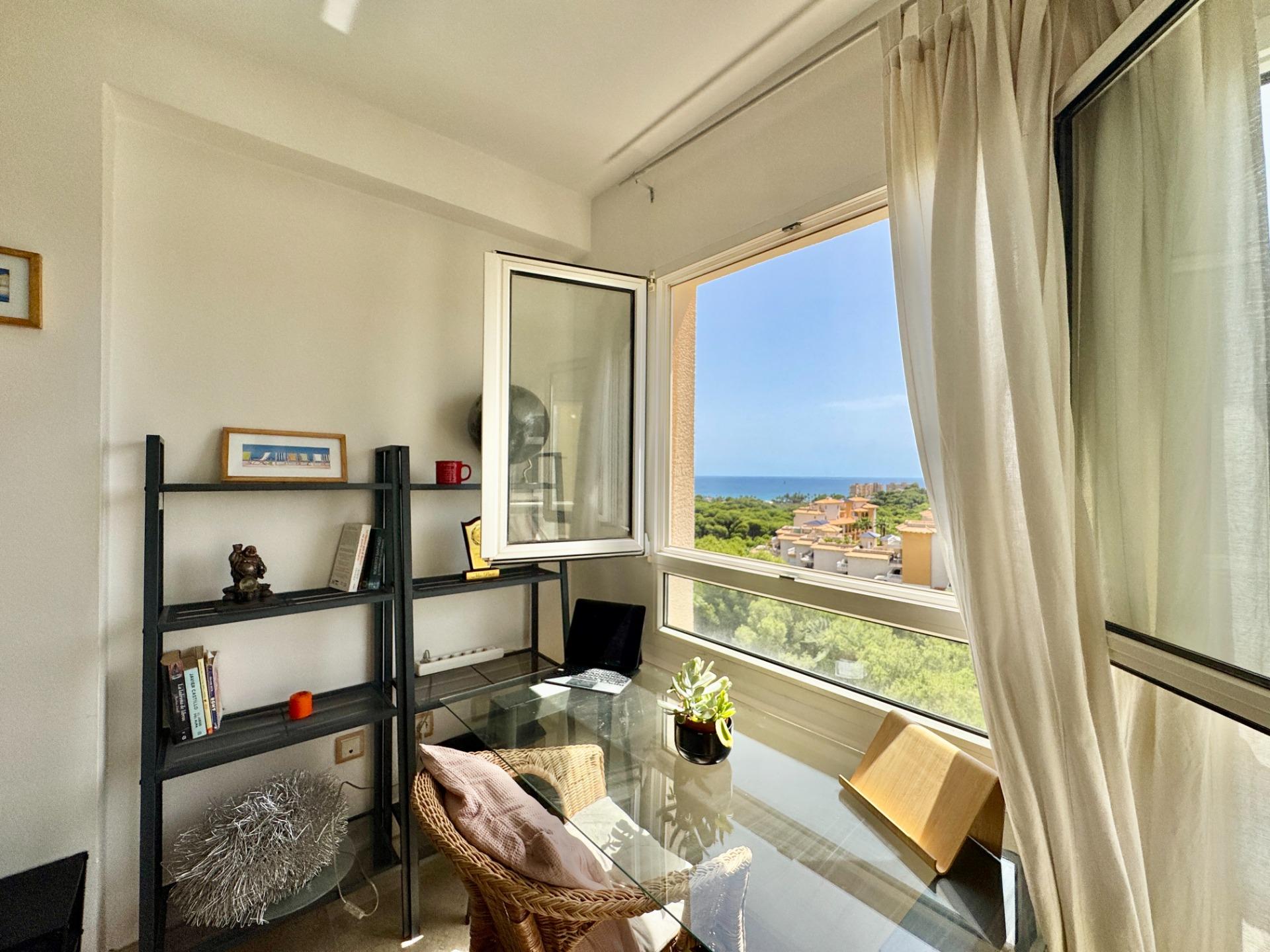 For sale - 2 Bedroom 1 Bathroom Apartment in Orihuela Costa - Altos De Campoamor  - Alicante