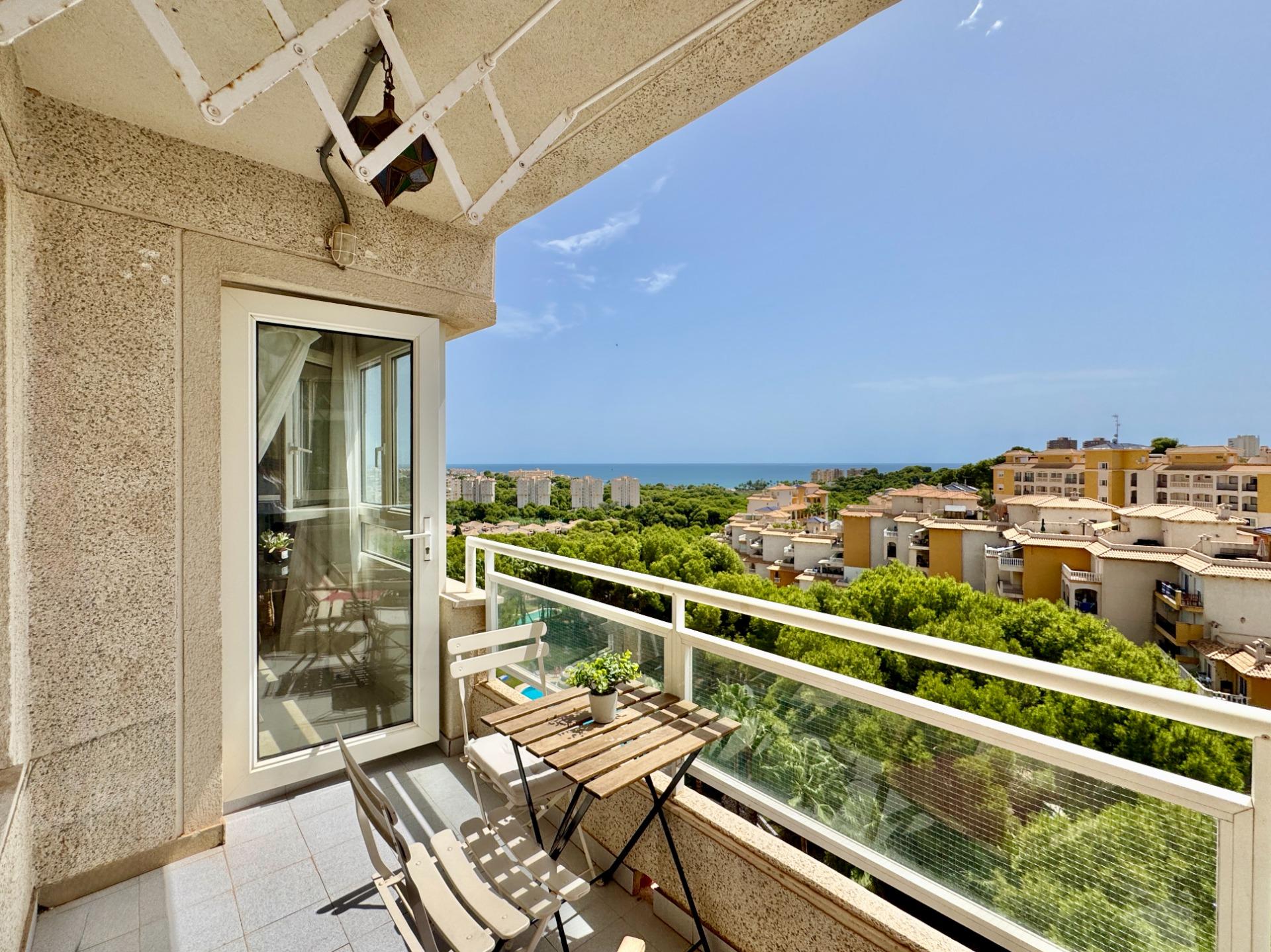 For sale - 2 Bedroom 1 Bathroom Apartment in Orihuela Costa - Altos De Campoamor  - Alicante