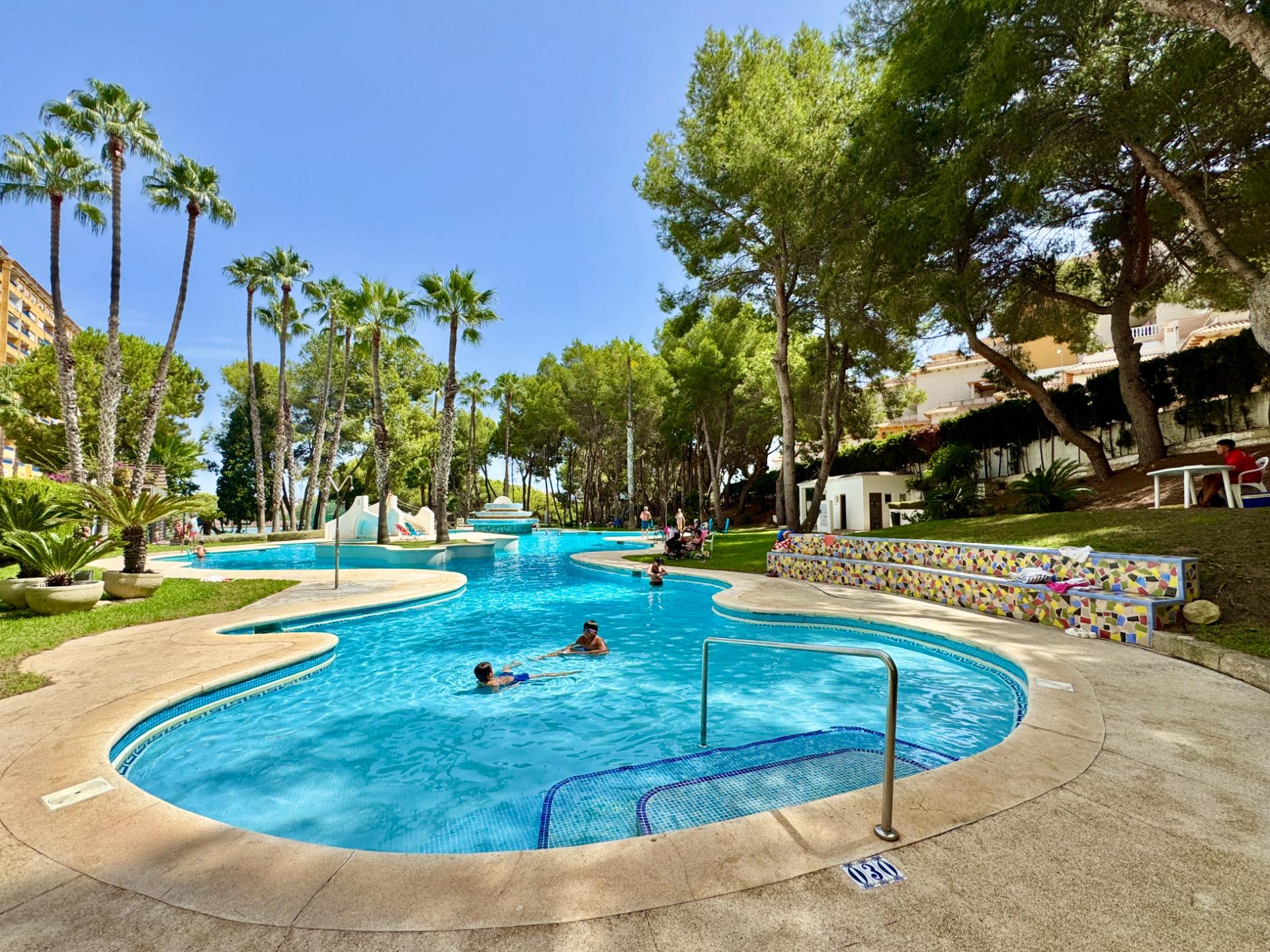 For sale - 2 Bedroom 1 Bathroom Apartment in Orihuela Costa - Altos De Campoamor  - Alicante