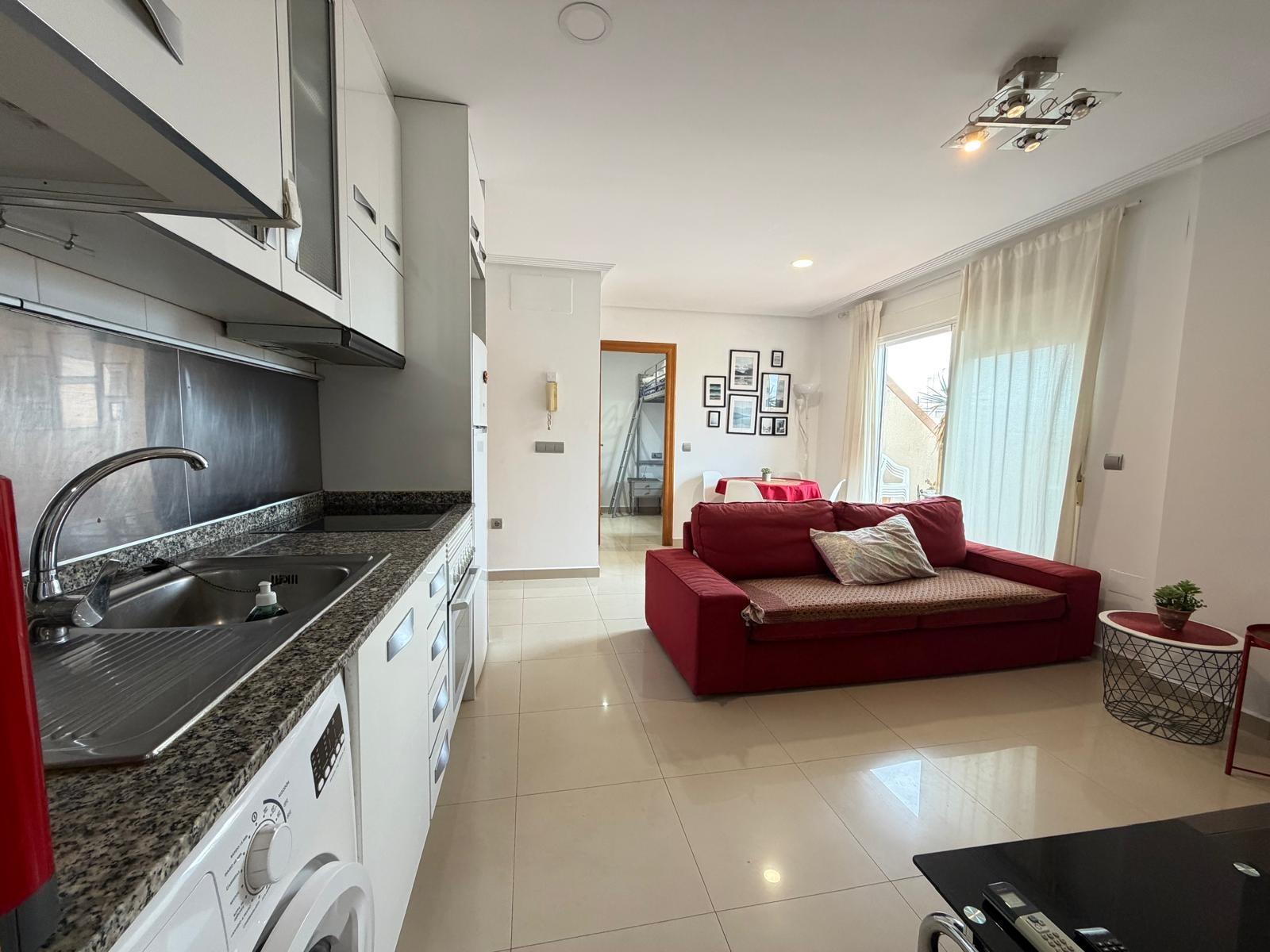 For sale - 2 Bedroom 1 Bathroom Penthouse in Torrevieja - Centro  - Alicante