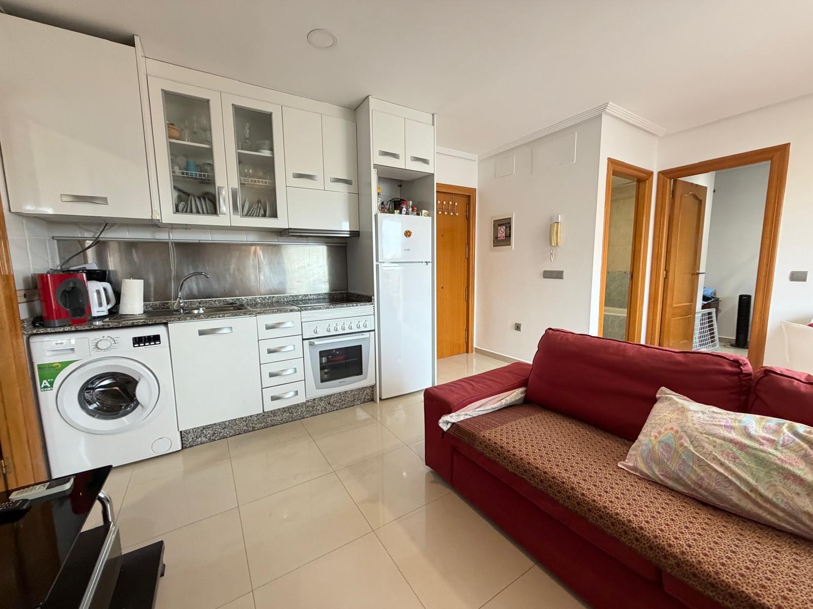 For sale - 2 Bedroom 1 Bathroom Penthouse in Torrevieja - Centro  - Alicante