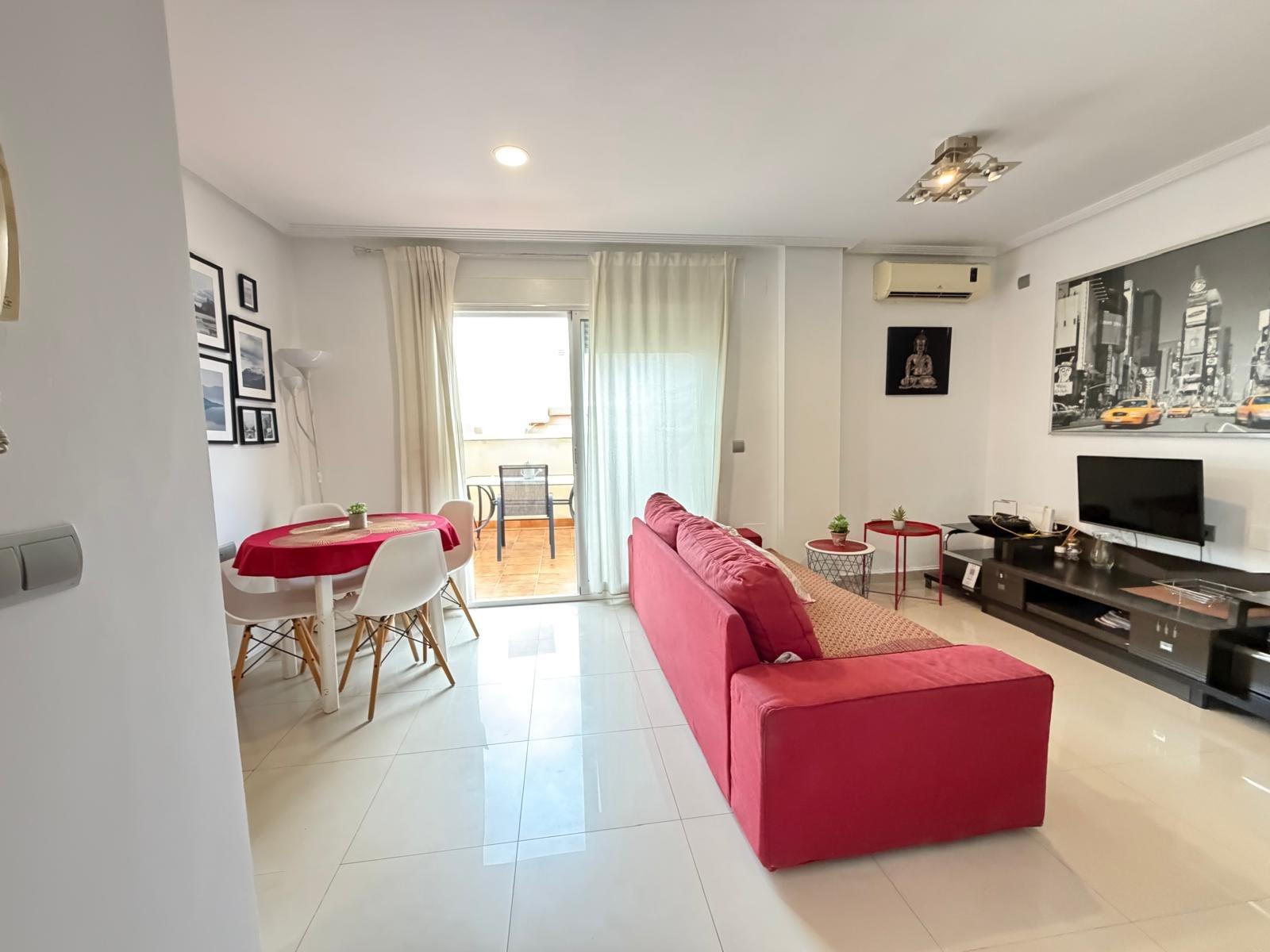 For sale - 2 Bedroom 1 Bathroom Penthouse in Torrevieja - Centro  - Alicante