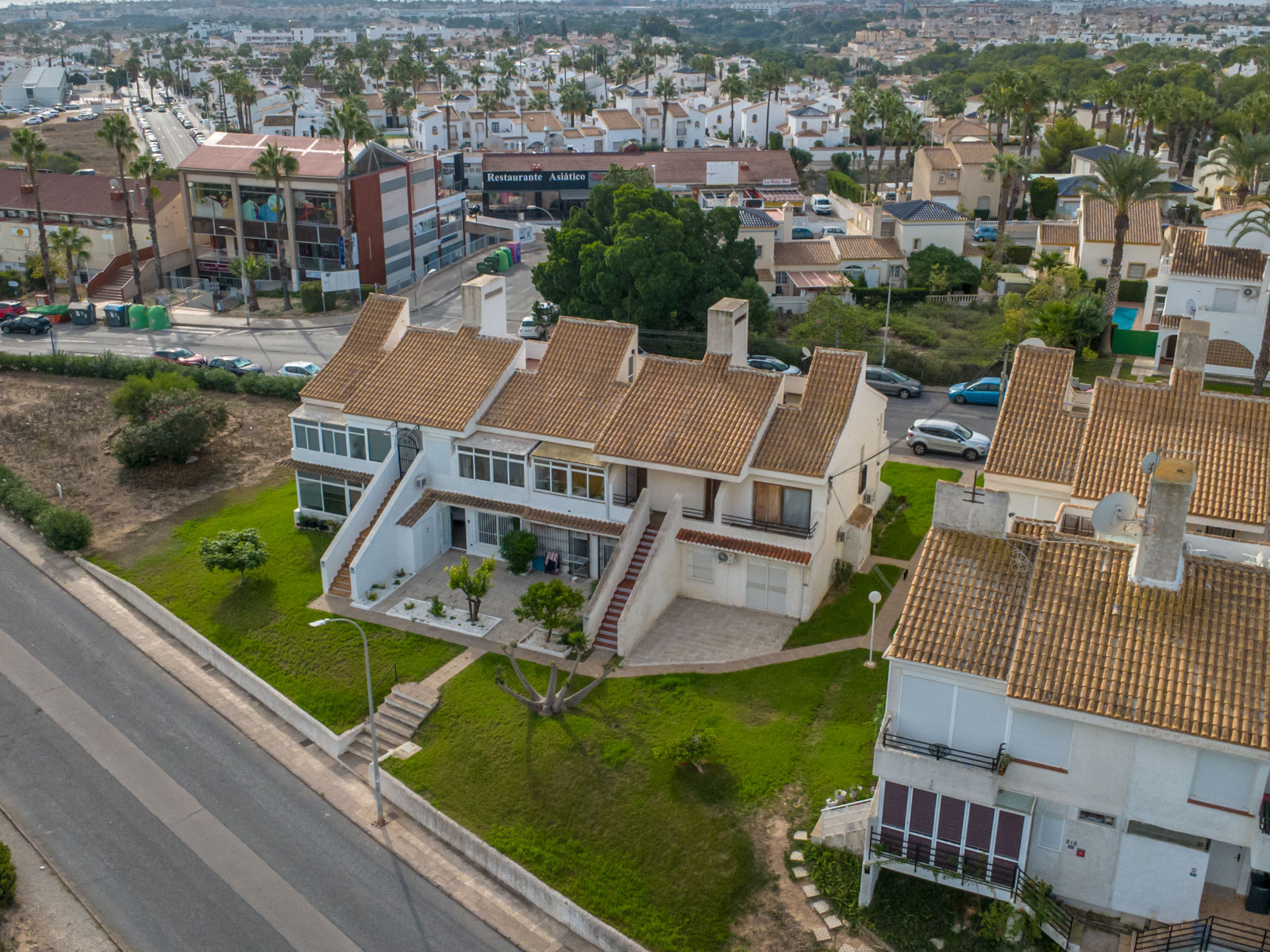 For sale - 2 Bedroom 1 Bathroom Bungalow in Orihuela Costa - Costa Blanca  - Alicante