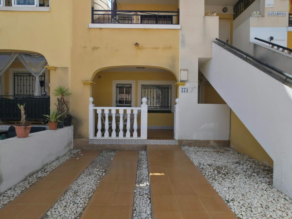 2 Bedroom 1 Bathroom Bungalow in Torrevieja