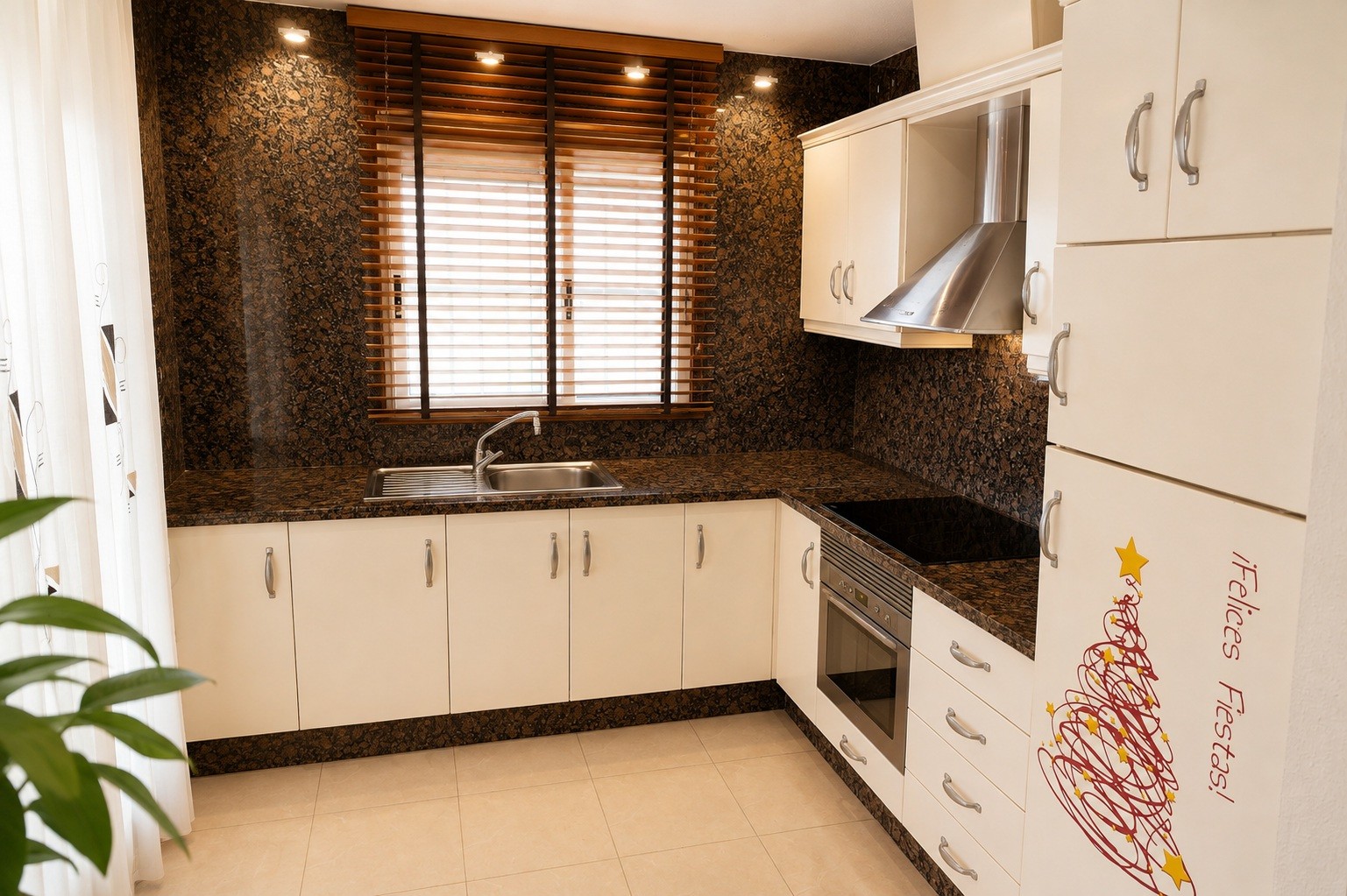 For sale - 4 Bedroom 3 Bathroom Villa in Rojales - Inland  - Alicante