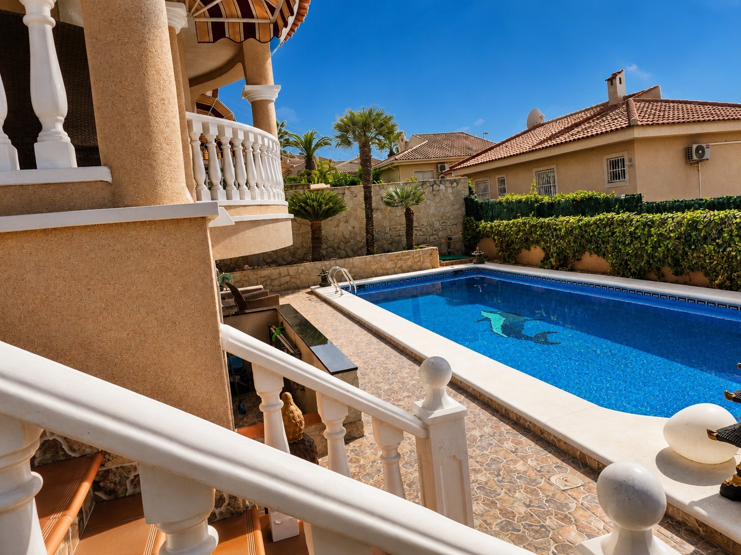 For sale - 4 Bedroom 3 Bathroom Villa in Rojales - Inland  - Alicante
