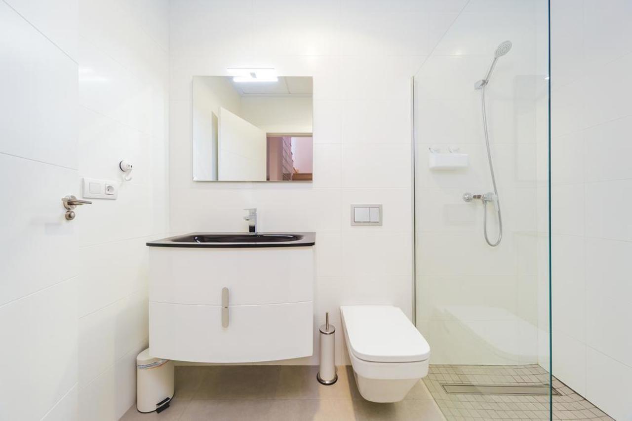 For sale - 5 Bedroom 3 Bathroom Villa in Torrevieja - Costa Blanca  - Alicante