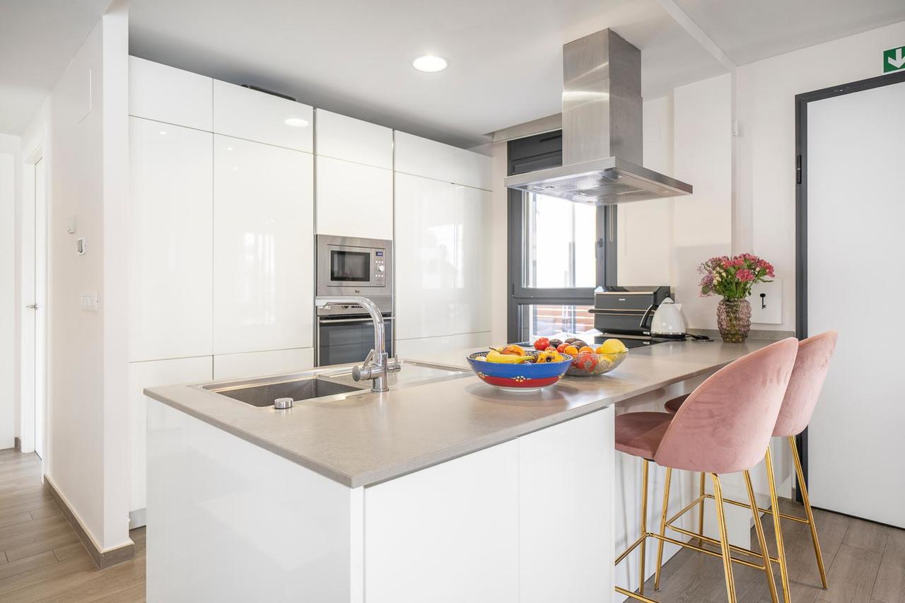 For sale - 5 Bedroom 3 Bathroom Villa in Torrevieja - Costa Blanca  - Alicante