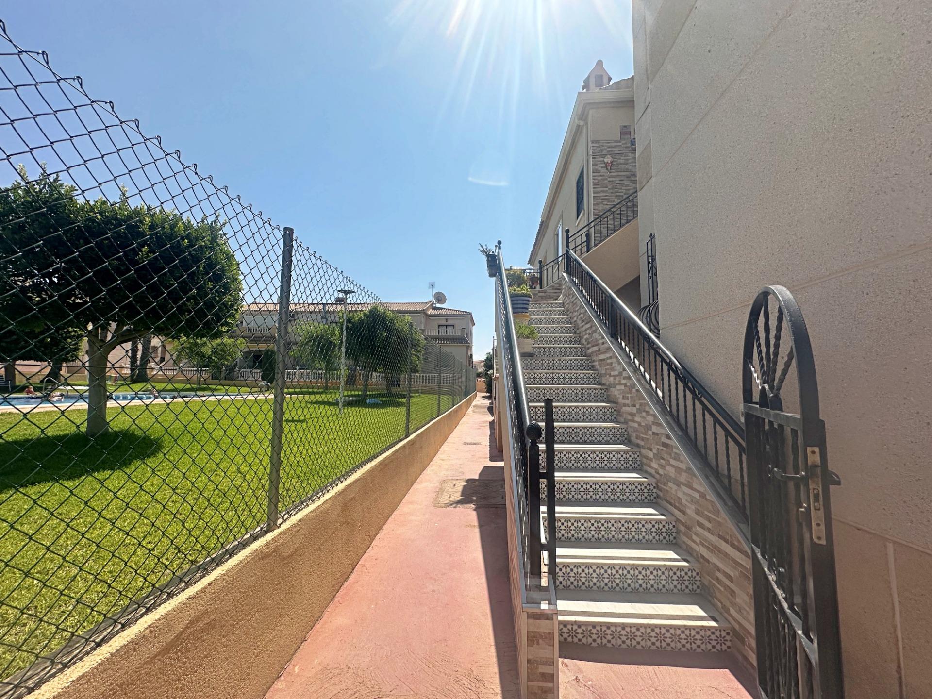 For sale - 2 Bedroom 1 Bathroom Bungalow in Torrevieja - aguas nuevas  - Alicante