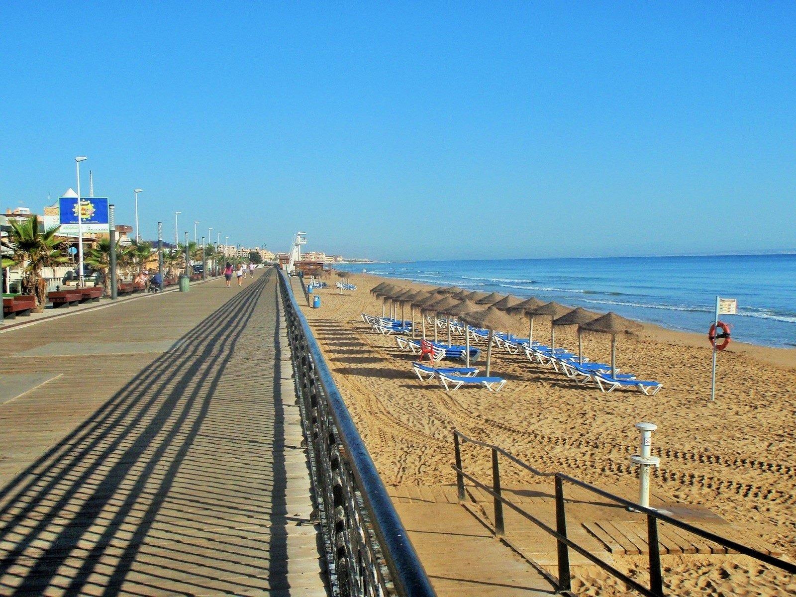For sale - 2 Bedroom 1 Bathroom Bungalow in Torrevieja - aguas nuevas  - Alicante
