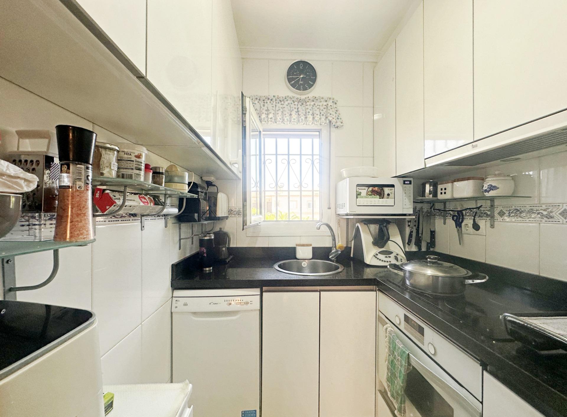 For sale - 2 Bedroom 1 Bathroom Bungalow in Torrevieja - aguas nuevas  - Alicante