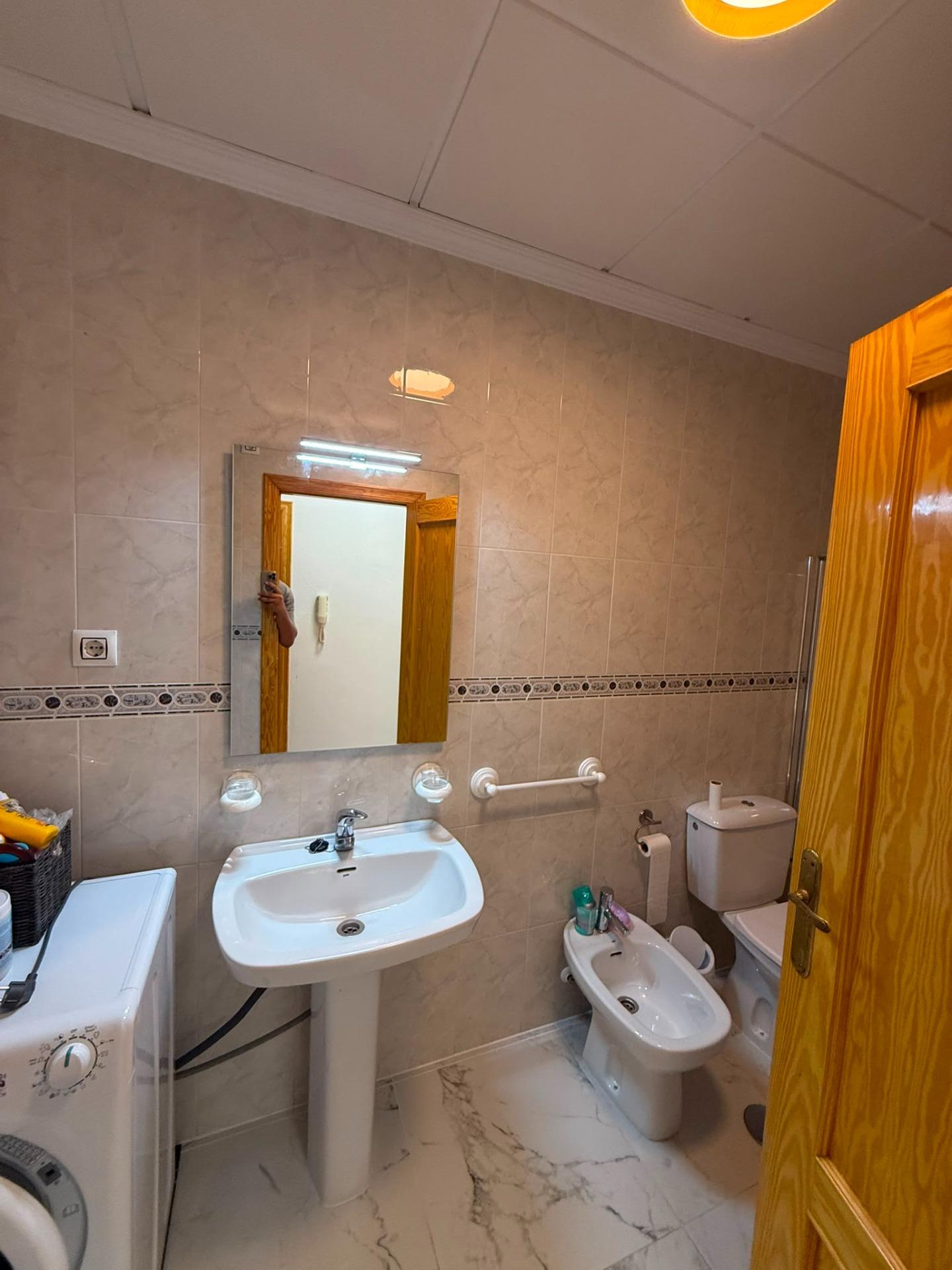 For sale - 2 Bedroom 1 Bathroom Apartment in Torrevieja - Acequion  - Alicante