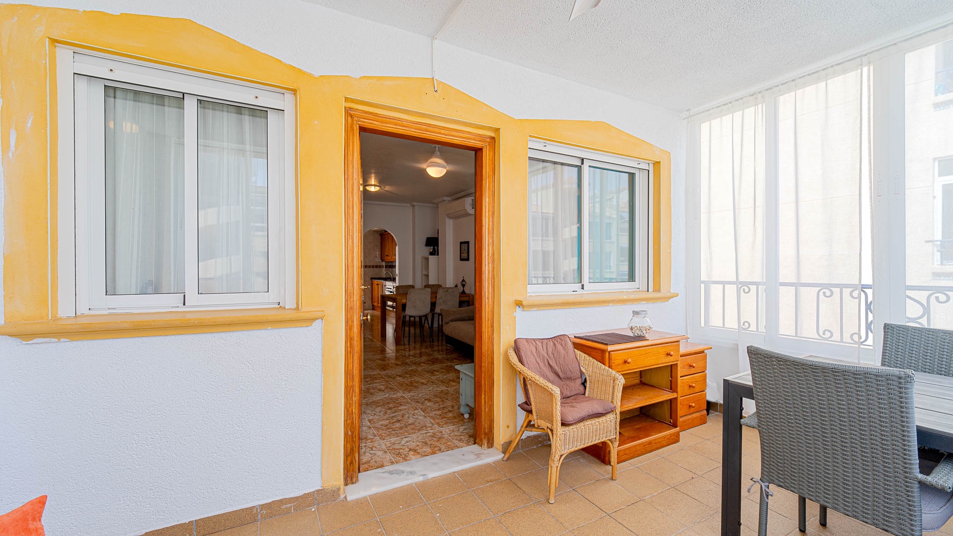 For sale - 2 Bedroom 1 Bathroom Apartament in Punta Prima - Punta Prima  - Alicante