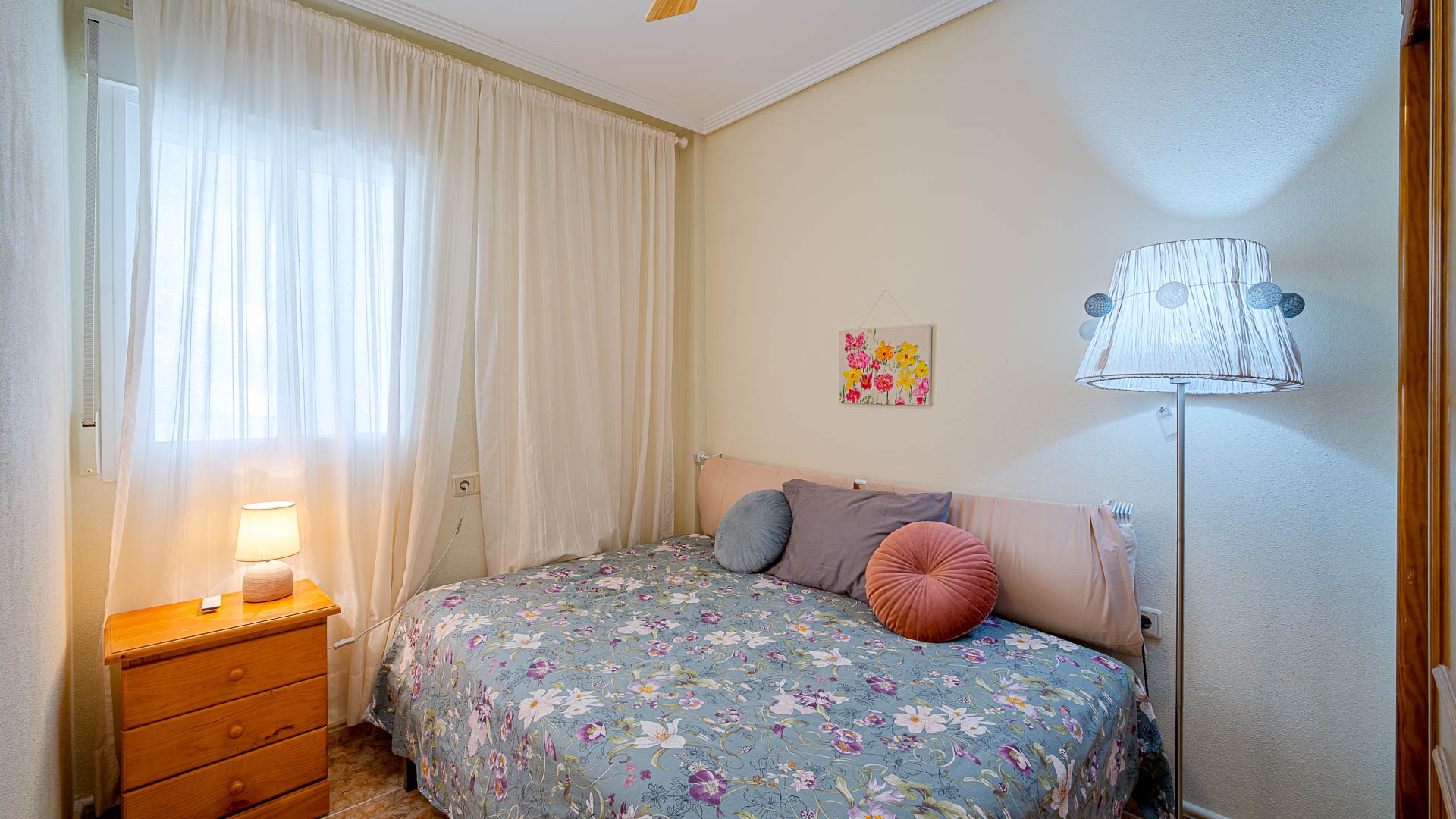 For sale - 2 Bedroom 1 Bathroom Apartament in Punta Prima - Punta Prima  - Alicante