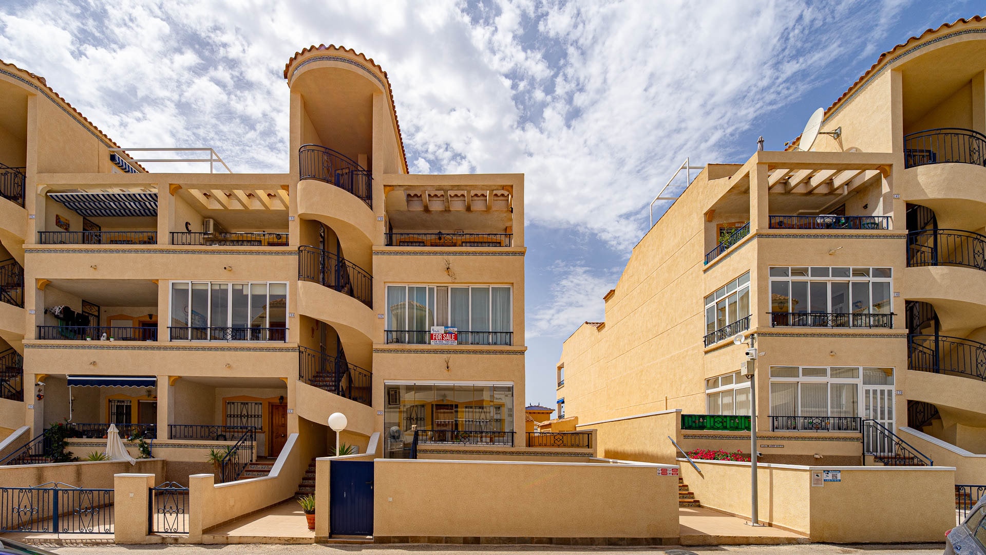 For sale - 2 Bedroom 1 Bathroom Apartament in Punta Prima - Punta Prima  - Alicante