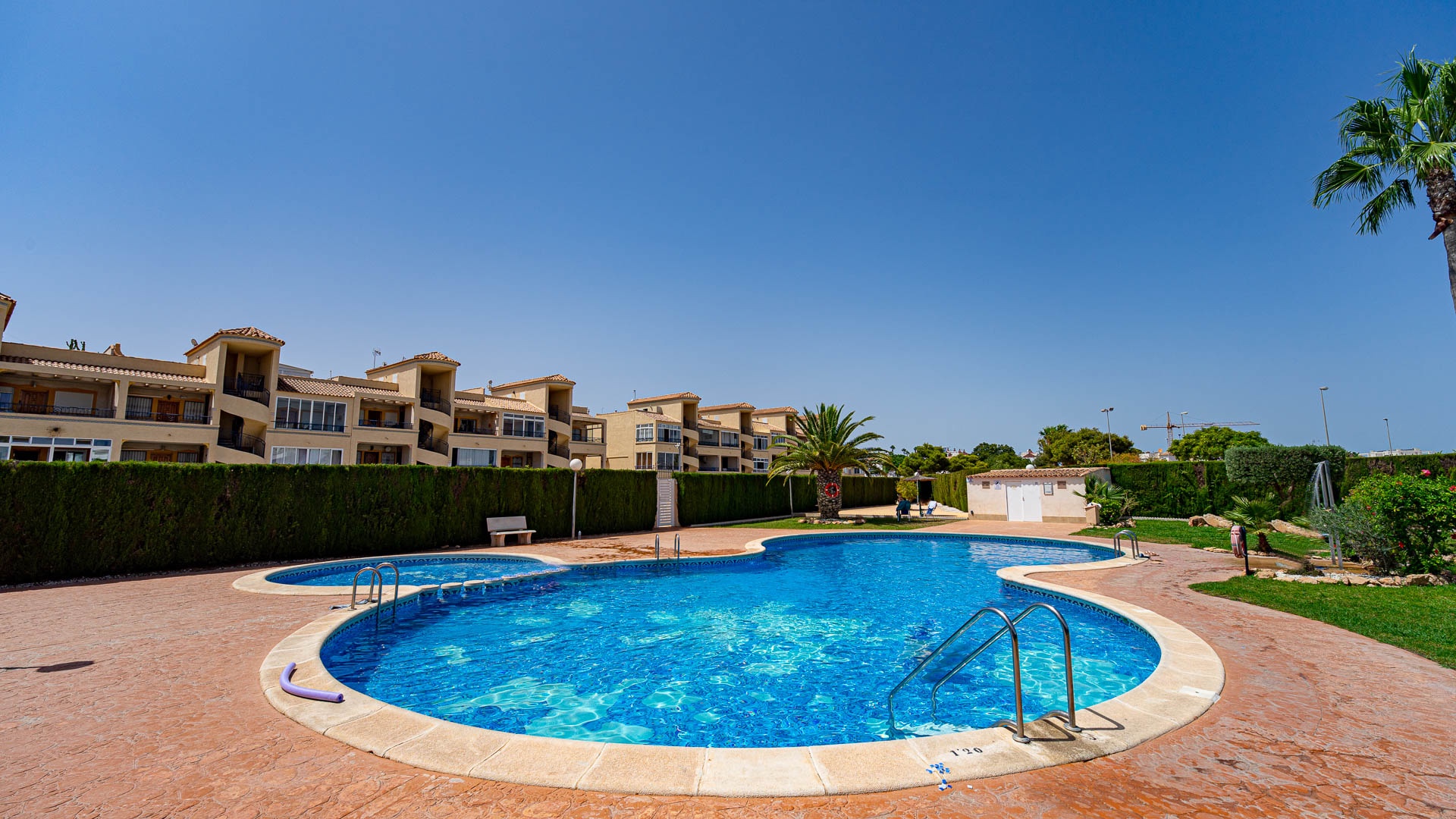 For sale - 2 Bedroom 1 Bathroom Apartament in Punta Prima - Punta Prima  - Alicante