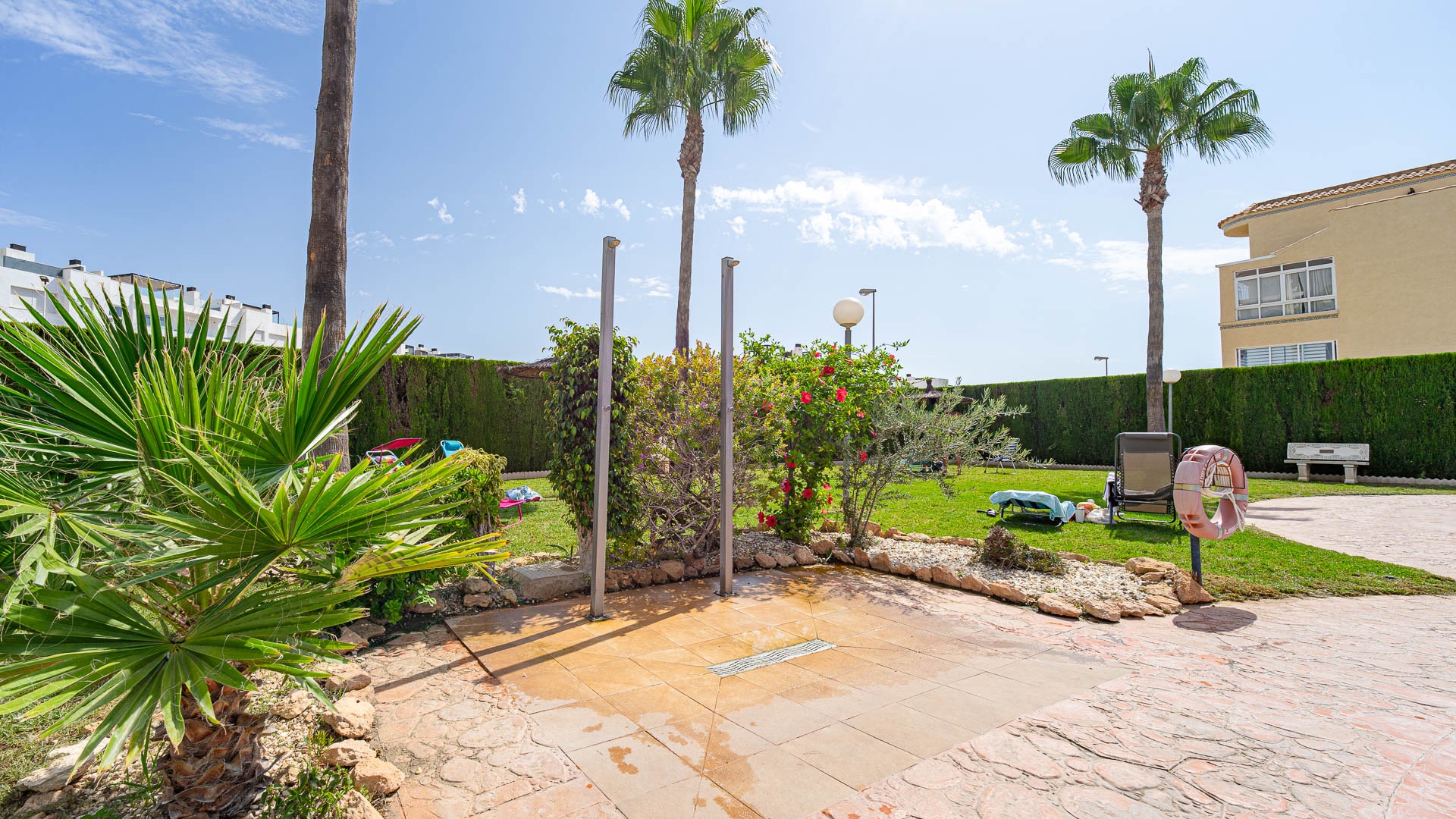 For sale - 2 Bedroom 1 Bathroom Apartament in Punta Prima - Punta Prima  - Alicante