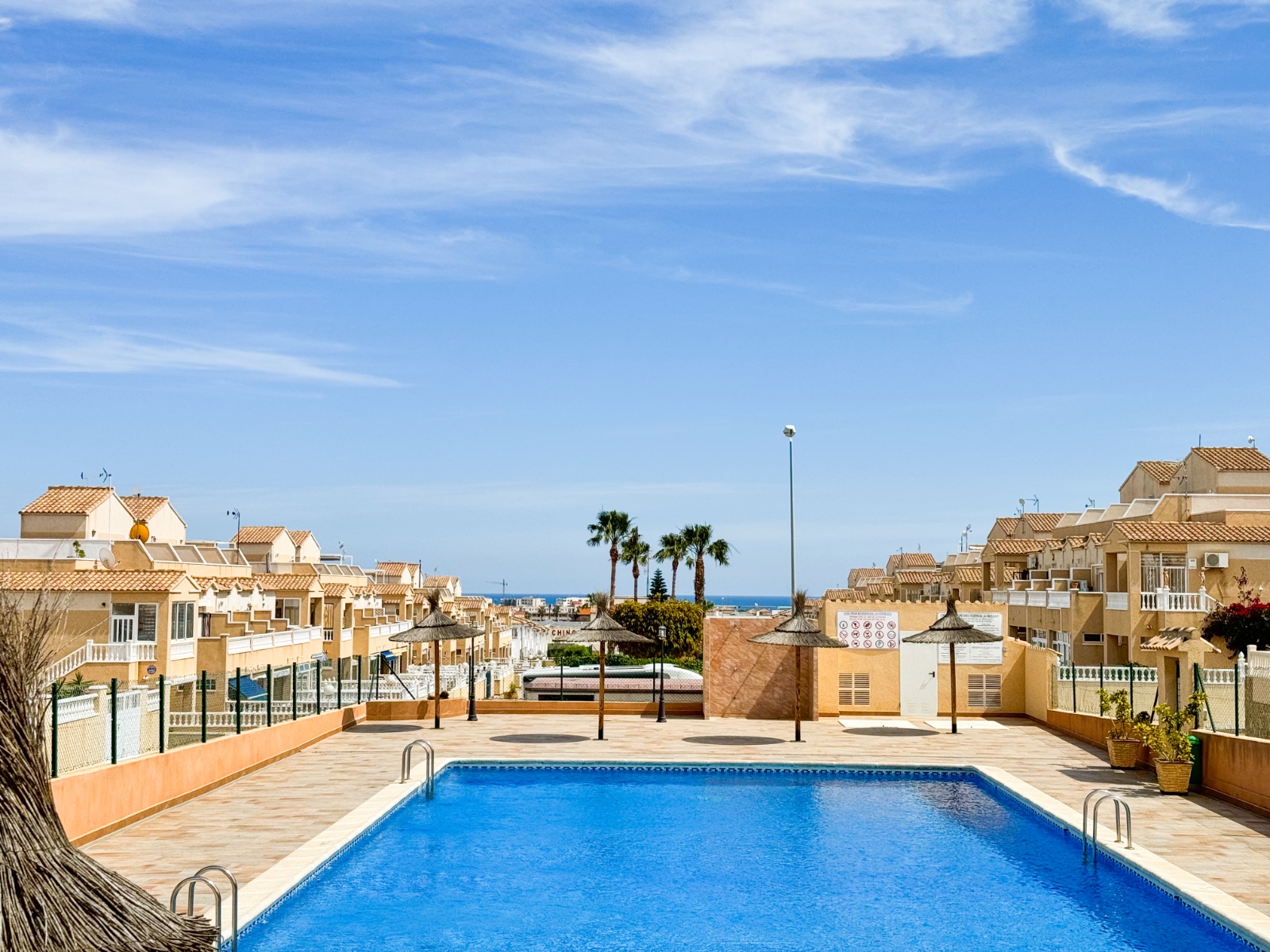 For sale - 2 Bedroom 1 Bathroom Apartament in Punta Prima - Punta Prima  - Alicante